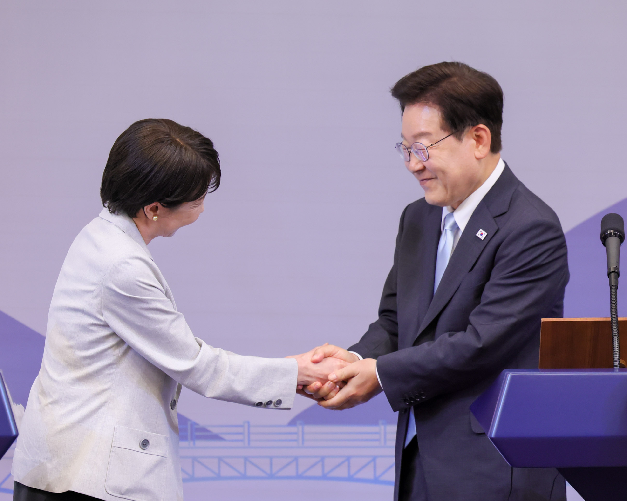 联合记者发布会8