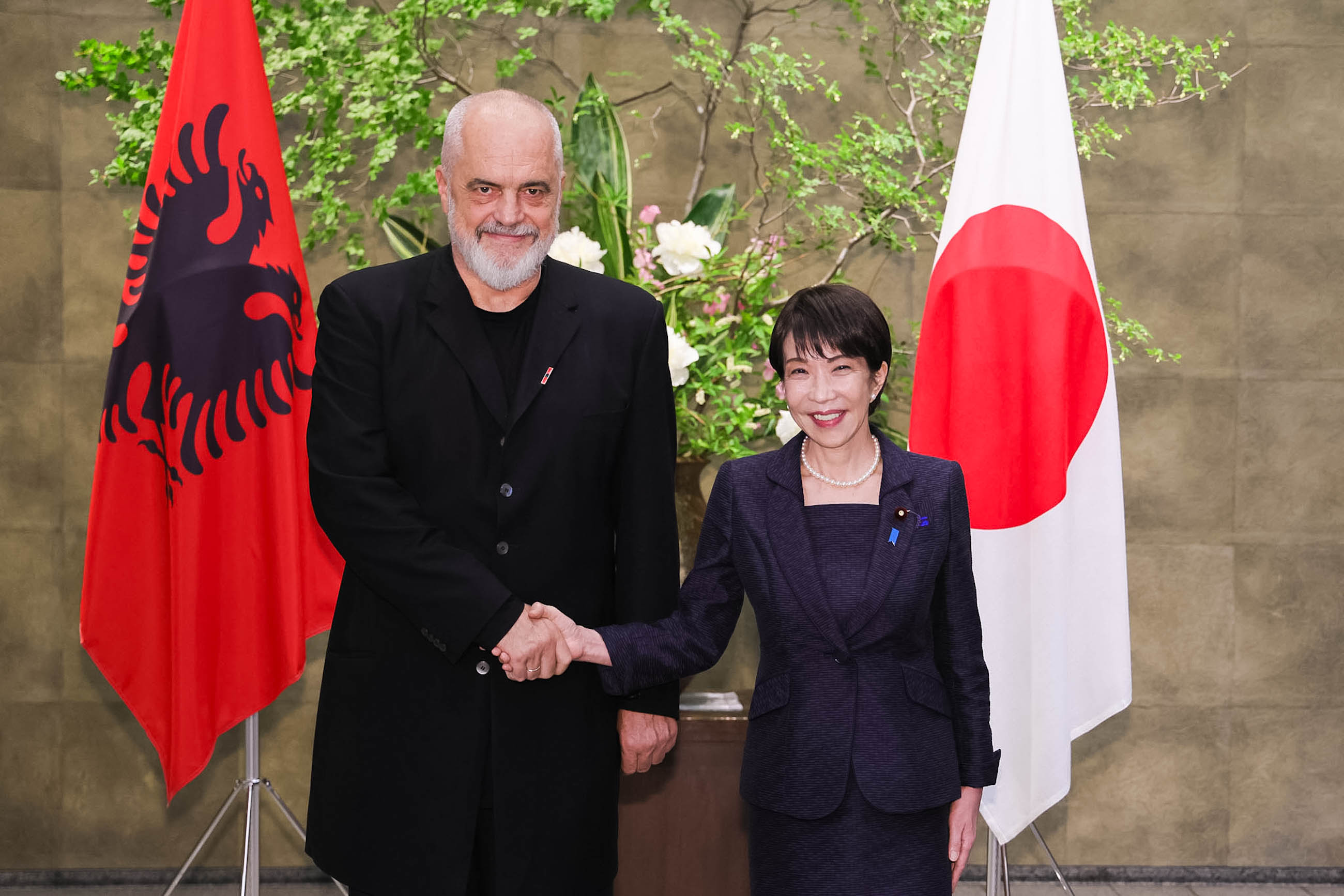 日本阿尔巴尼亚首脑会谈1