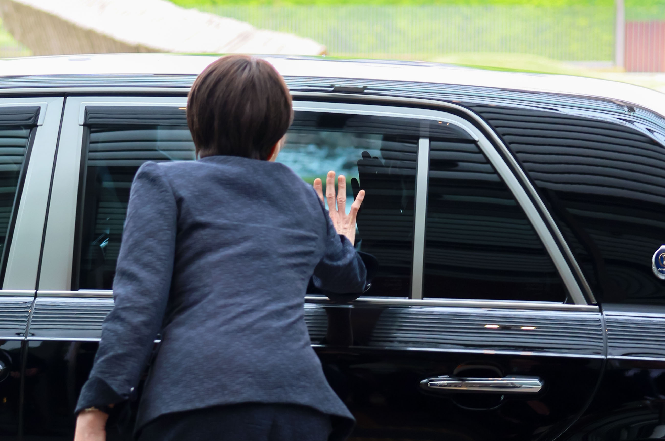高市首相为埃迪·拉马总理送行3
