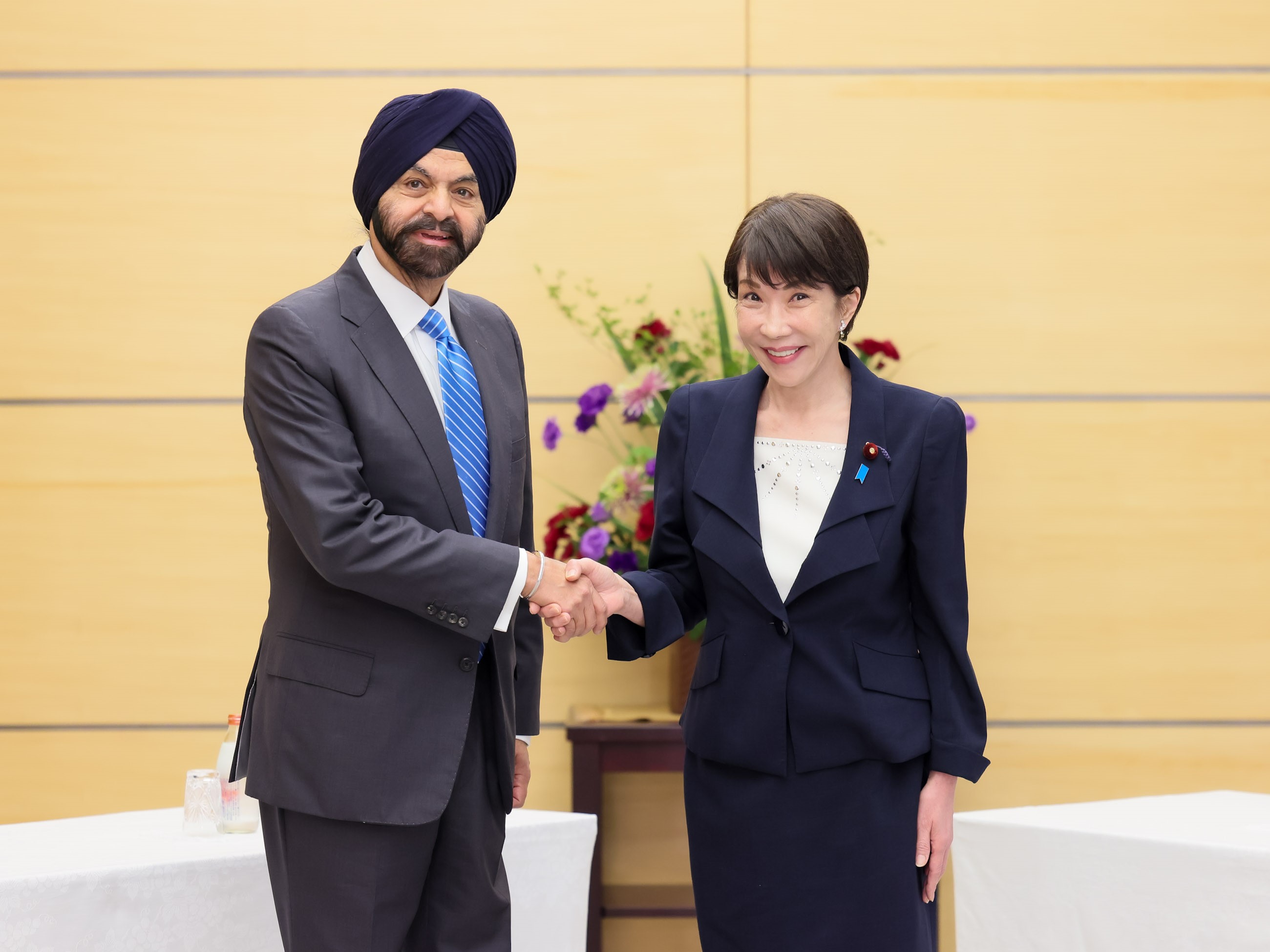 高市首相接受拜会