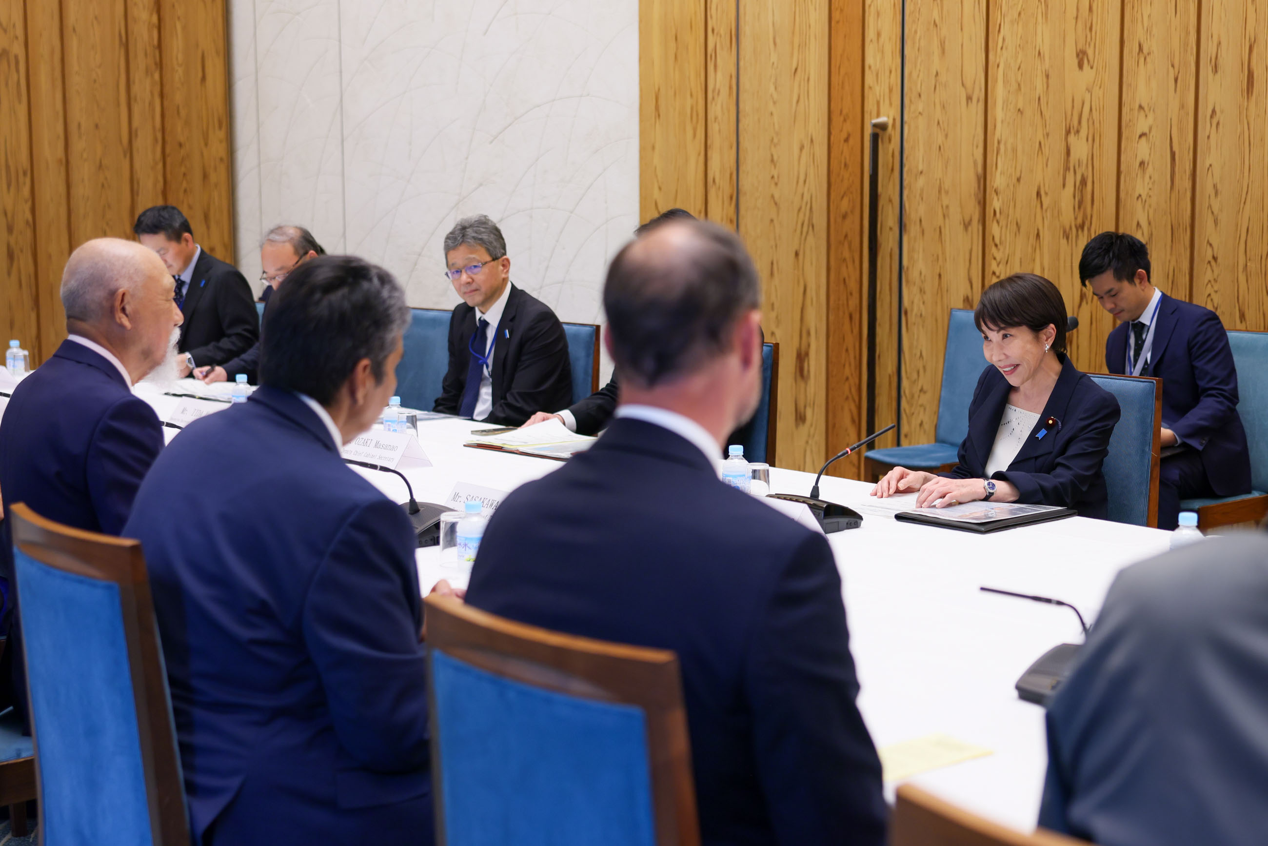 高市首相会见2