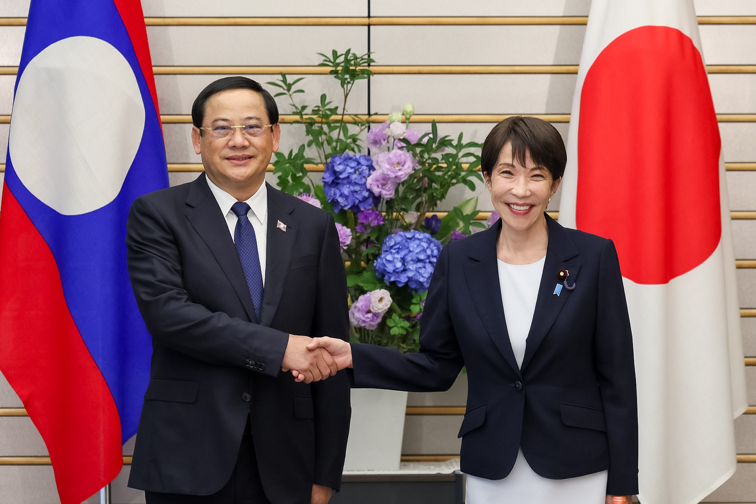 日本老挝首脑会谈1