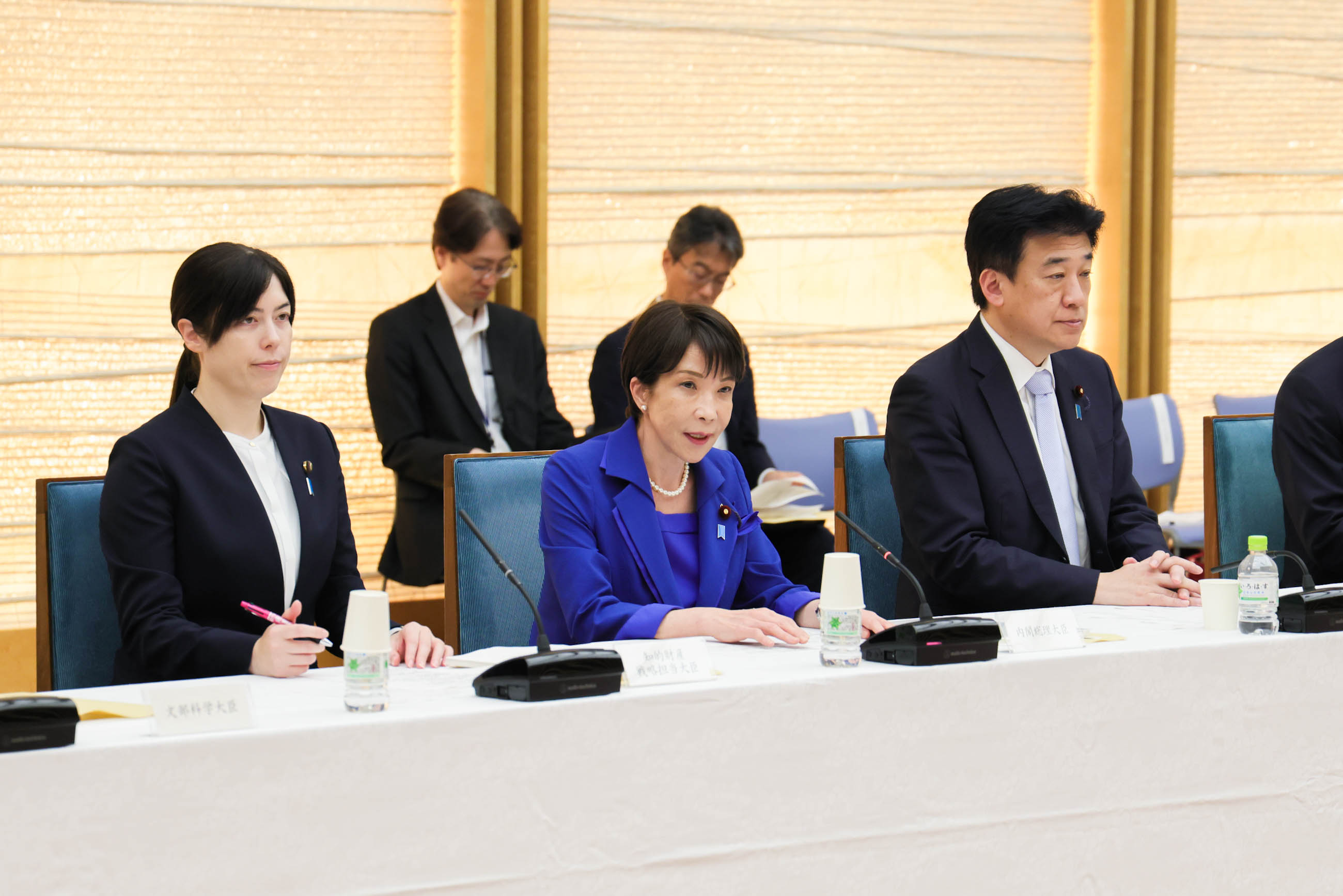 高市首相总结会议1