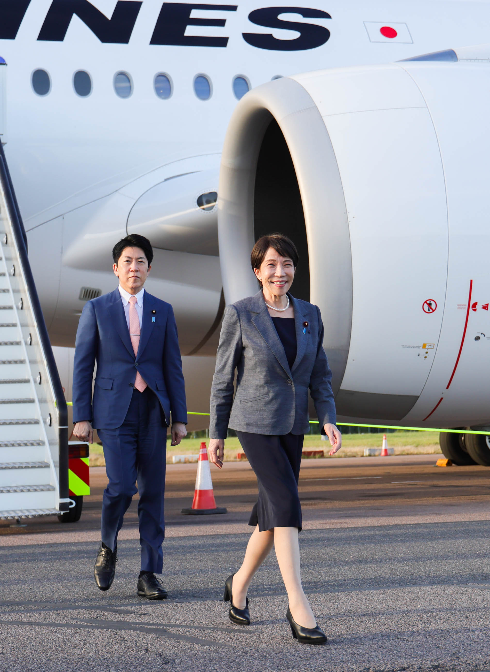 高市首相抵达英国1