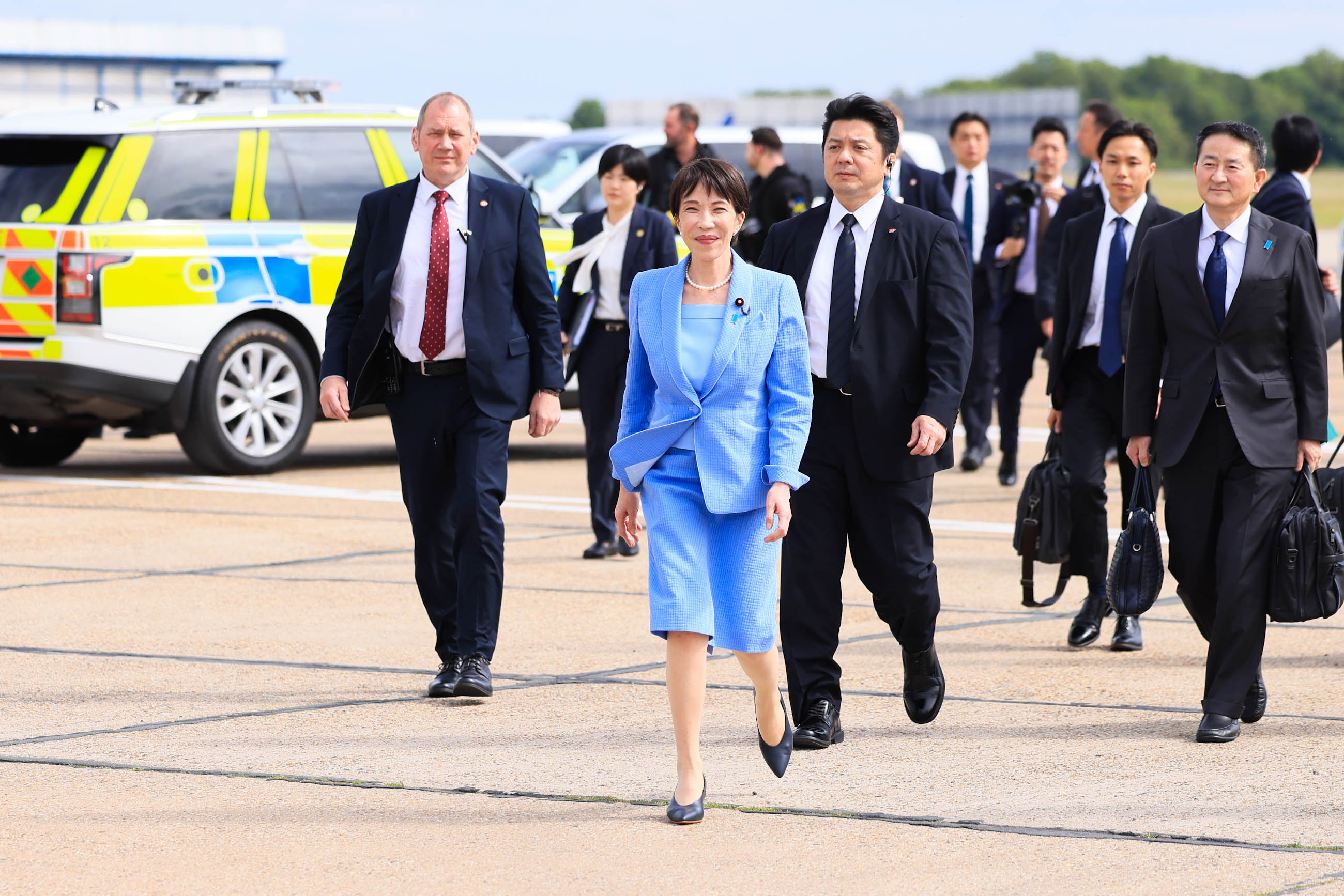 高市首相从英国出发1