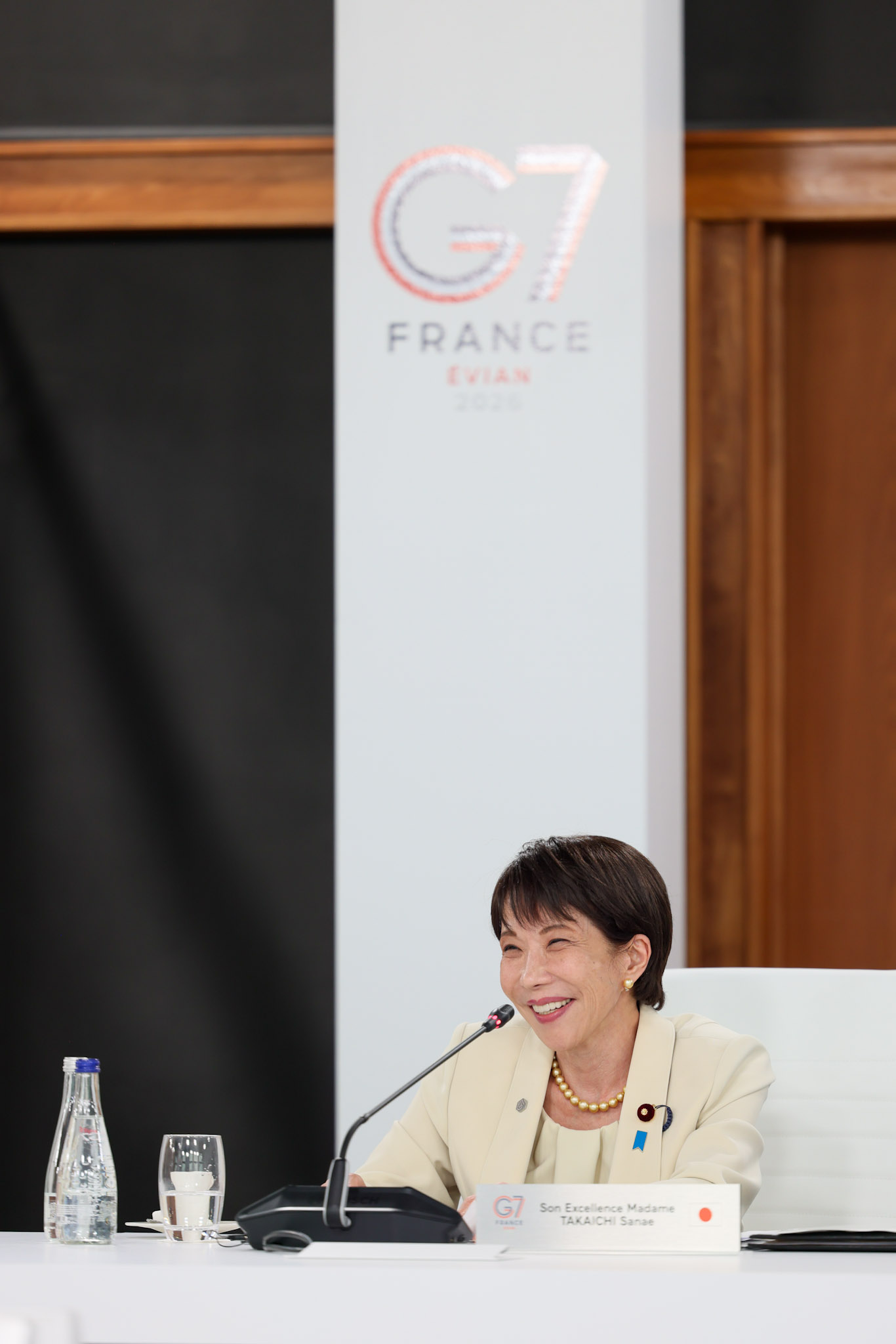 以“构建新的伙伴关系与重建国际团结”为主题的工作会议3