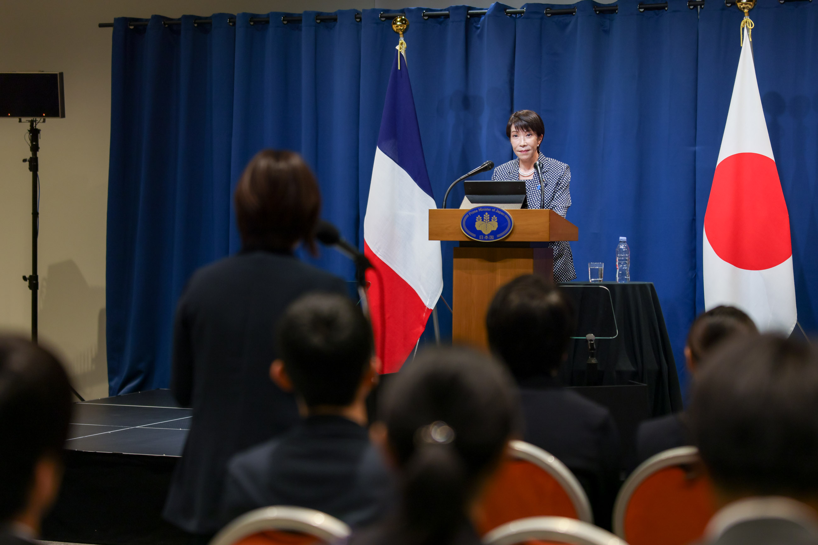 内外记者招待会3