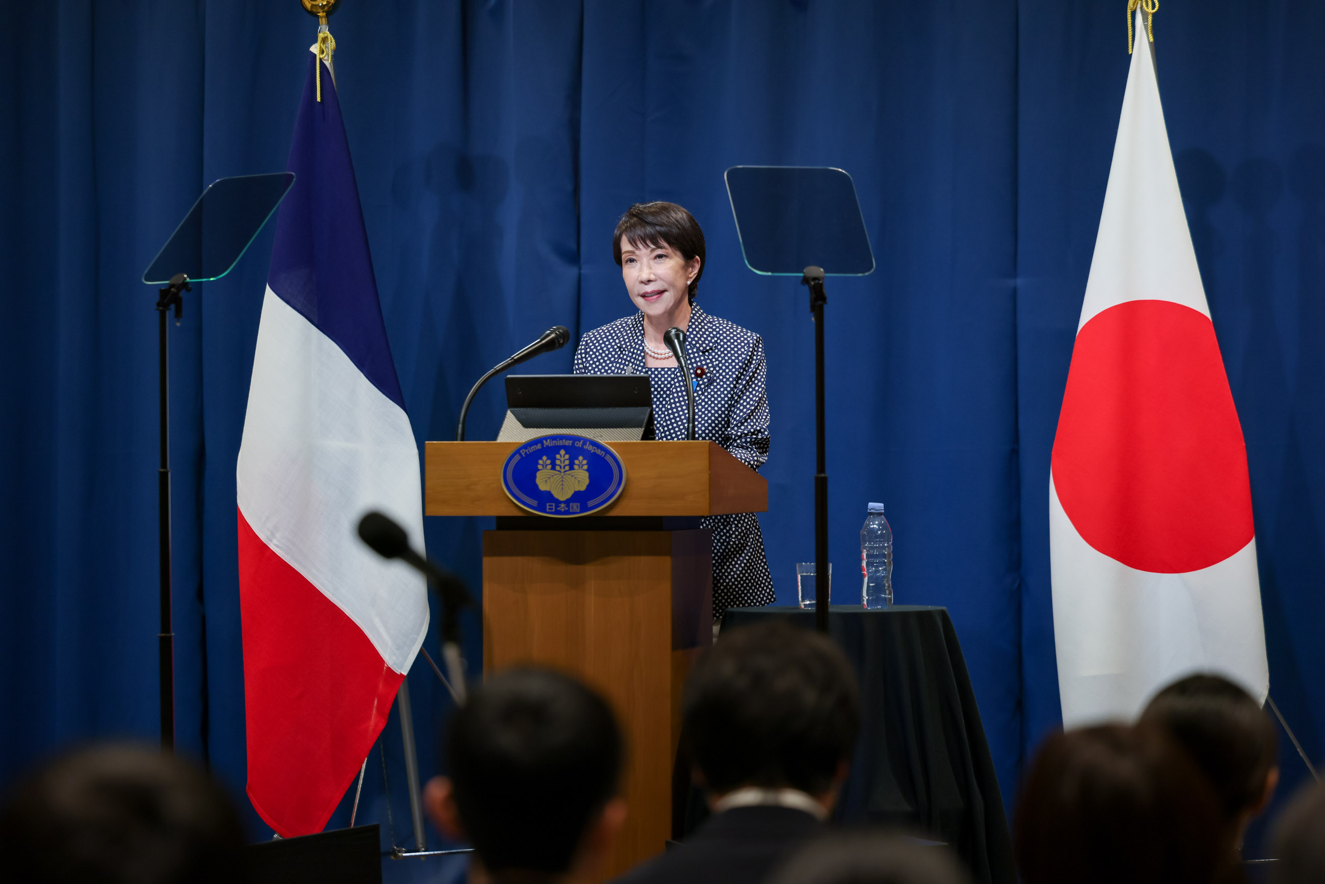 内外记者招待会4