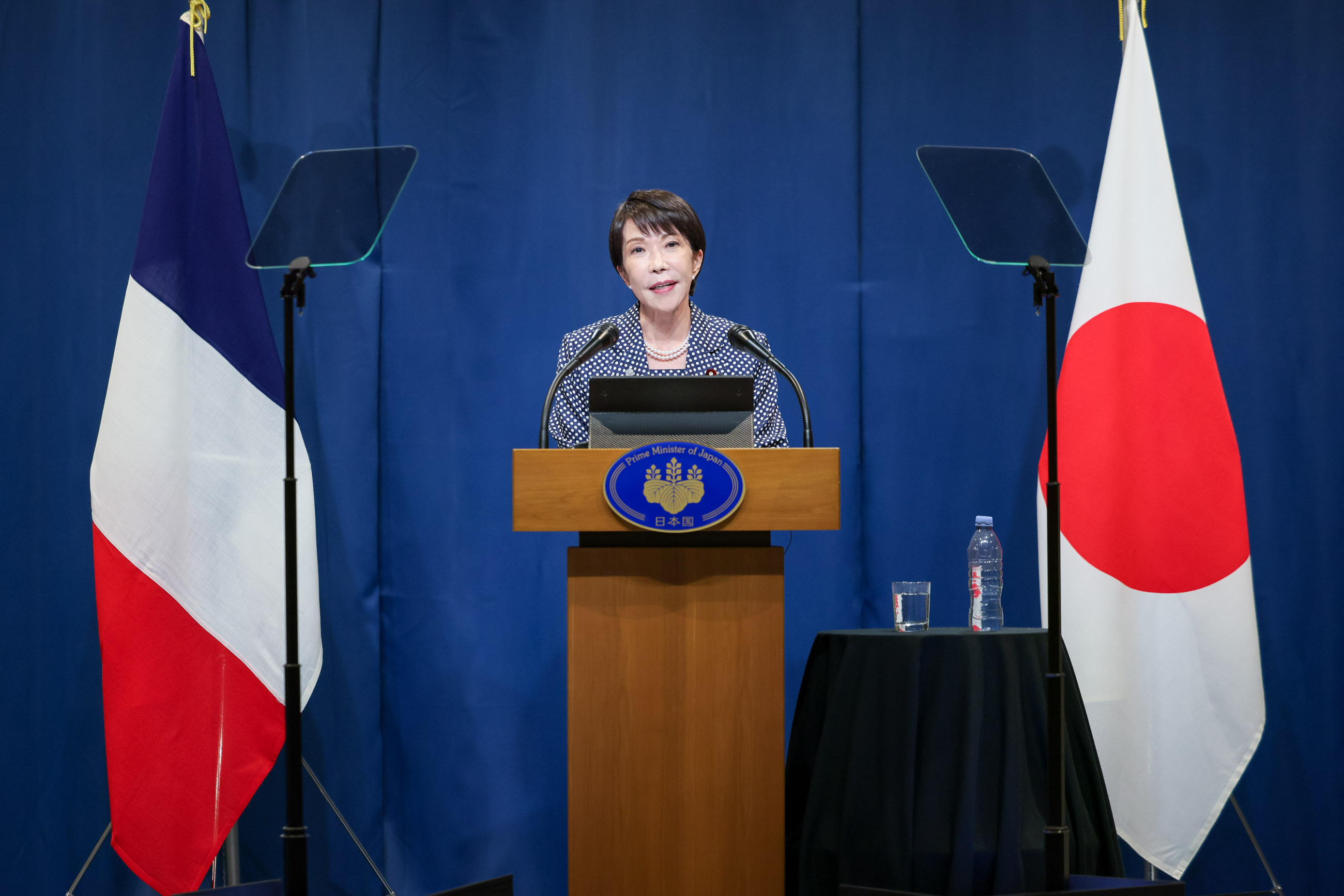 内外记者招待会5