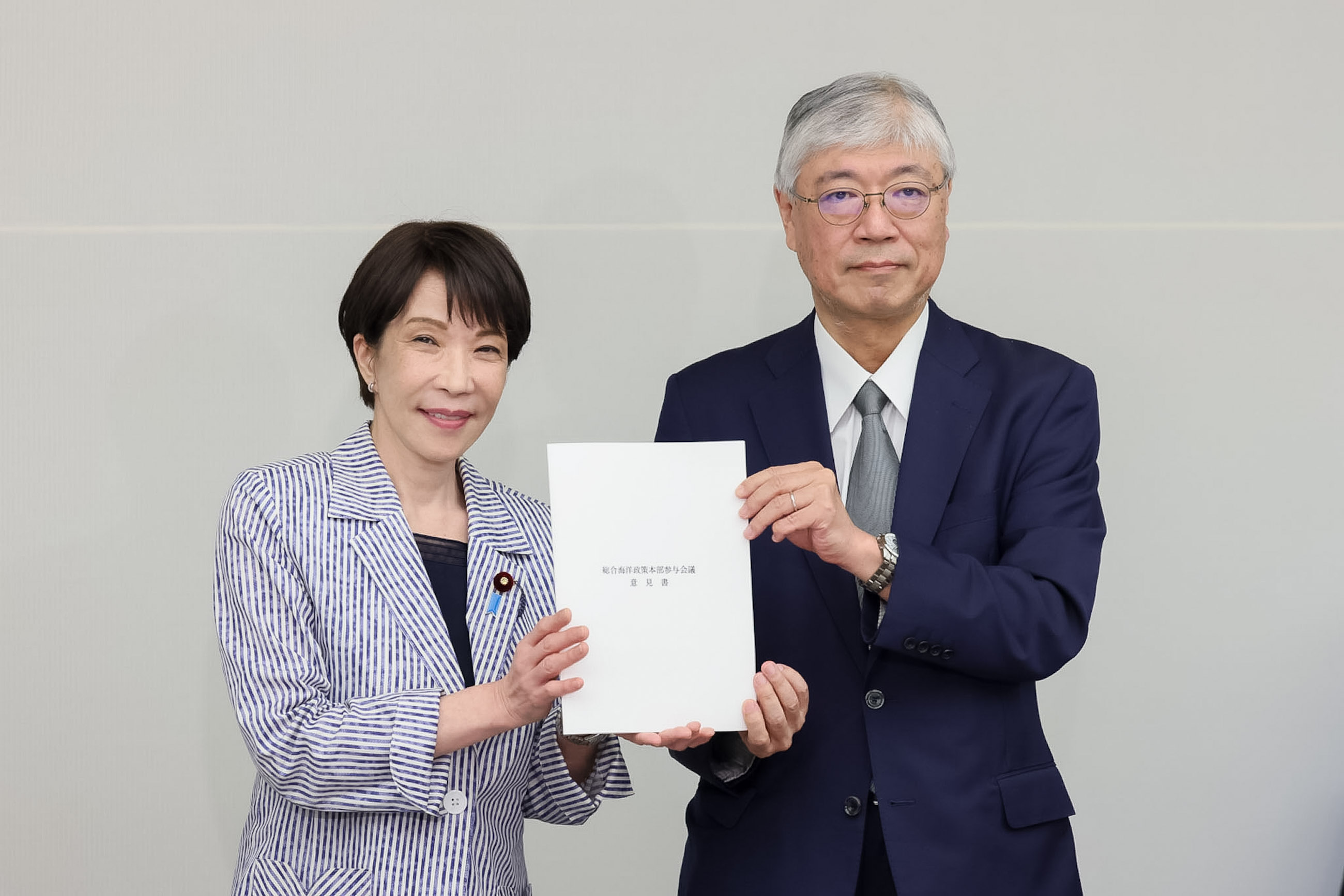 高市首相接受建议书1