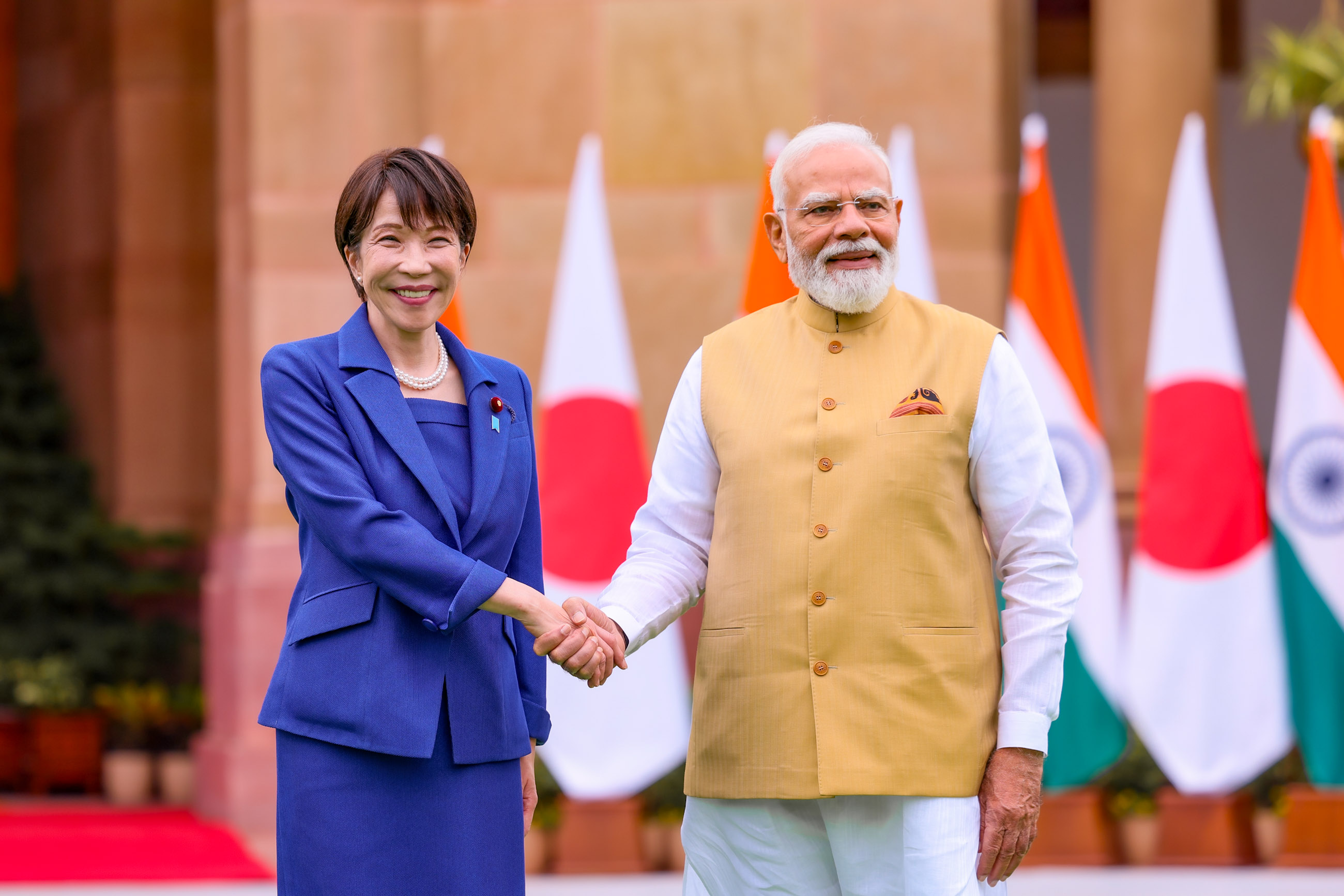 高市首相出席日本印度首脑会谈（小范围会议）1