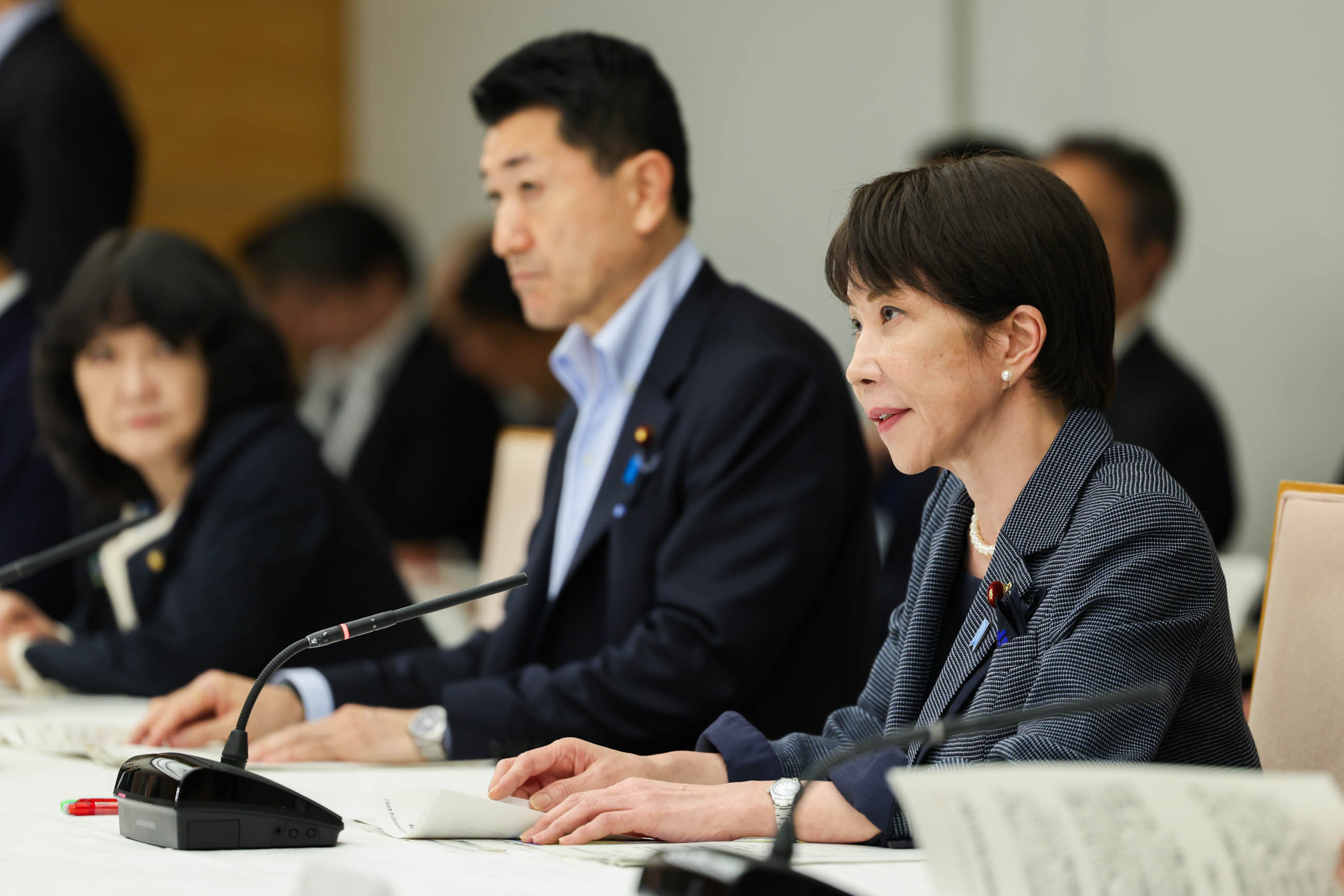 高市首相总结会议2