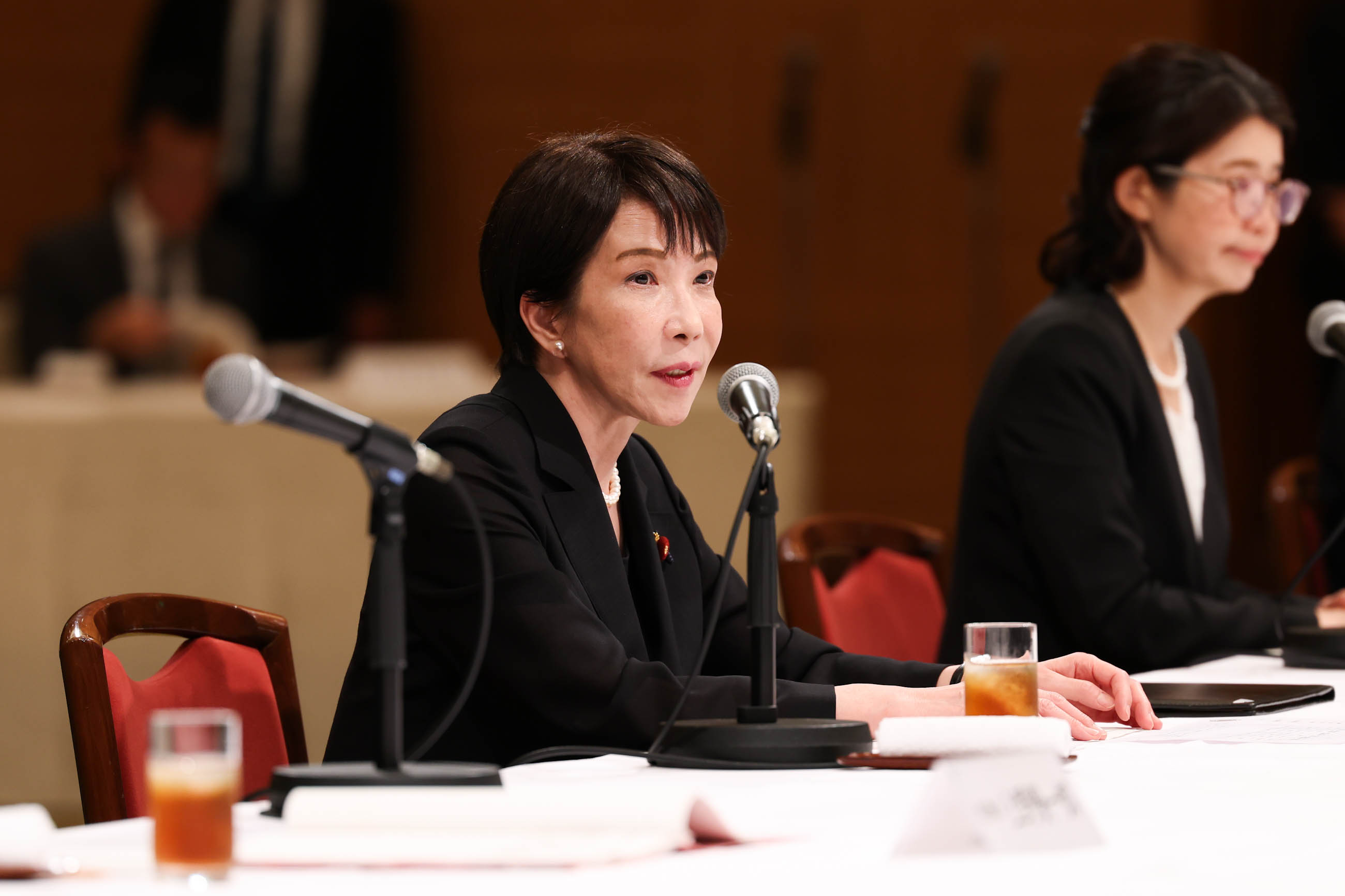 高市首相倾听核爆受害者代表的诉求4