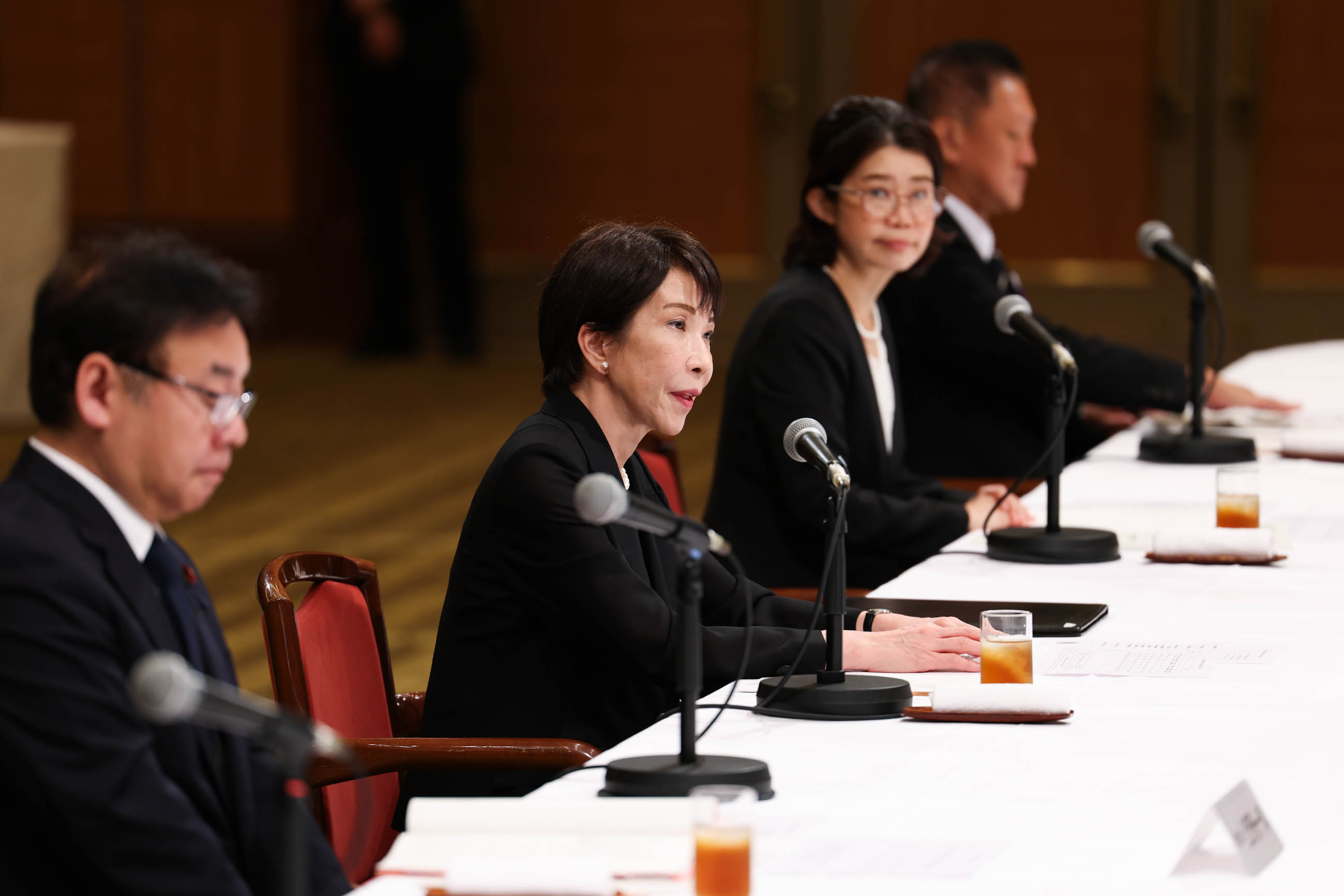 高市首相倾听核爆受害者代表的诉求5