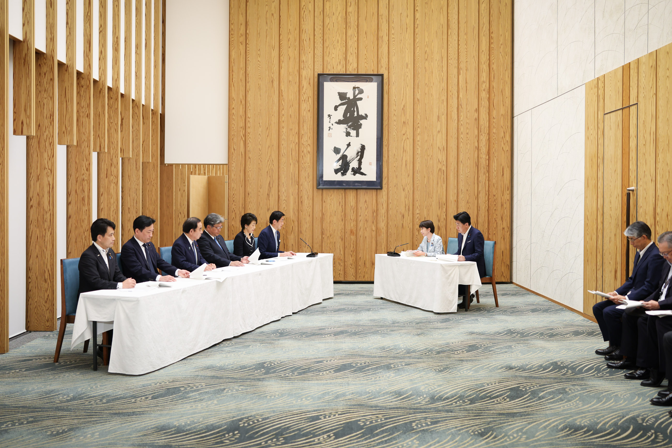 高市首相接受建议书3