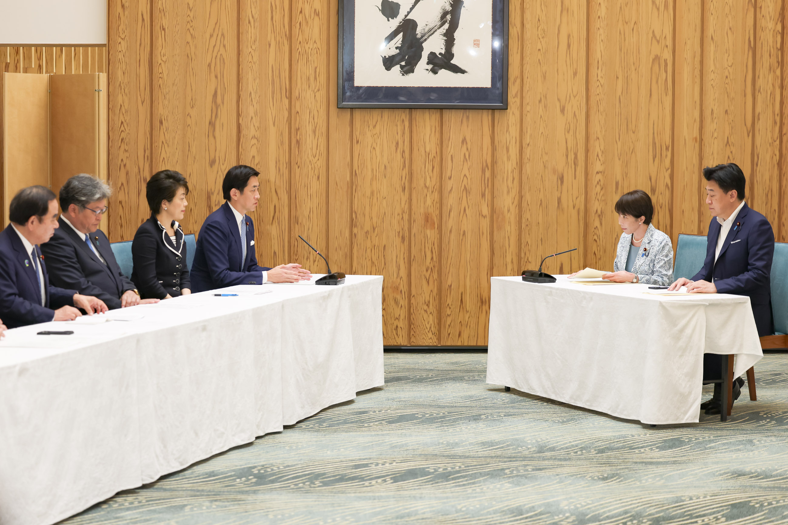 高市首相接受建议书4