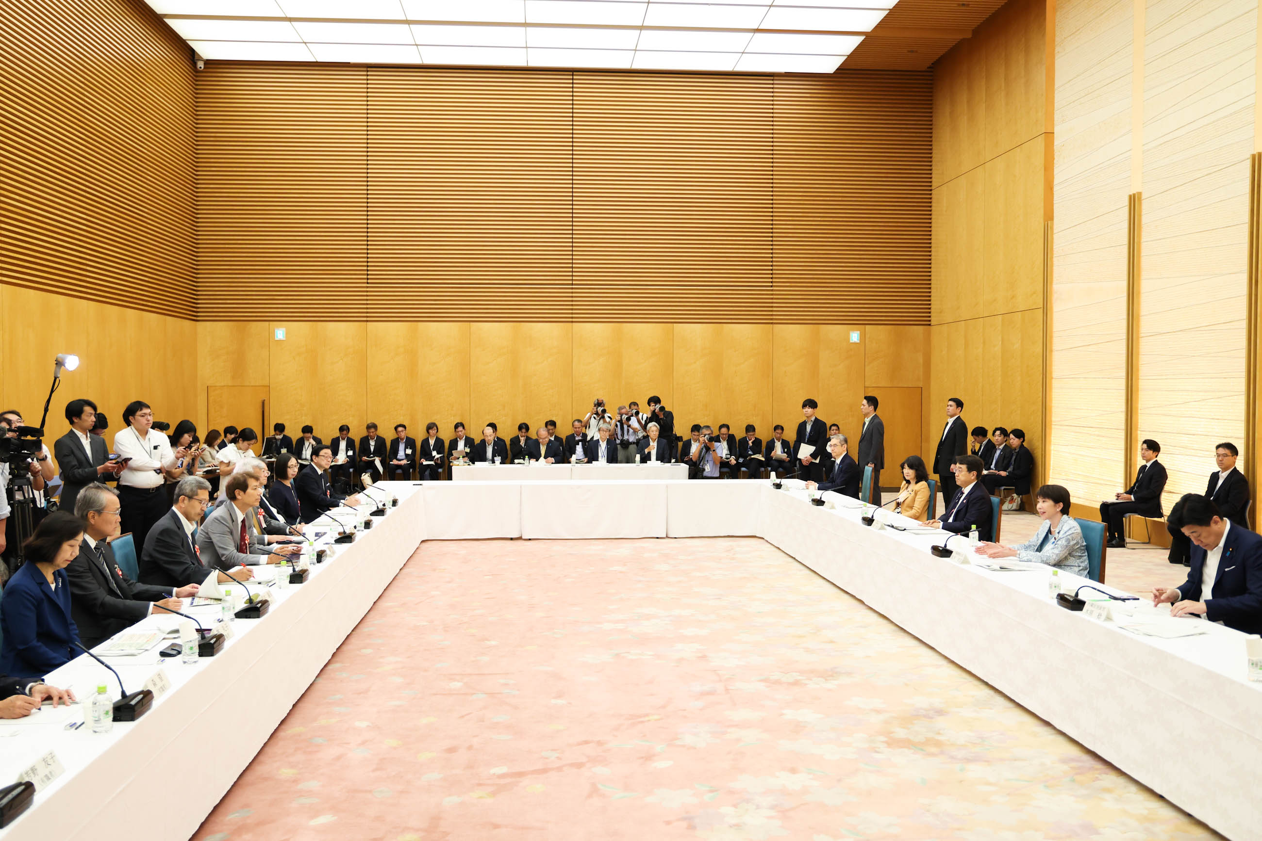 高市首相总结会议5