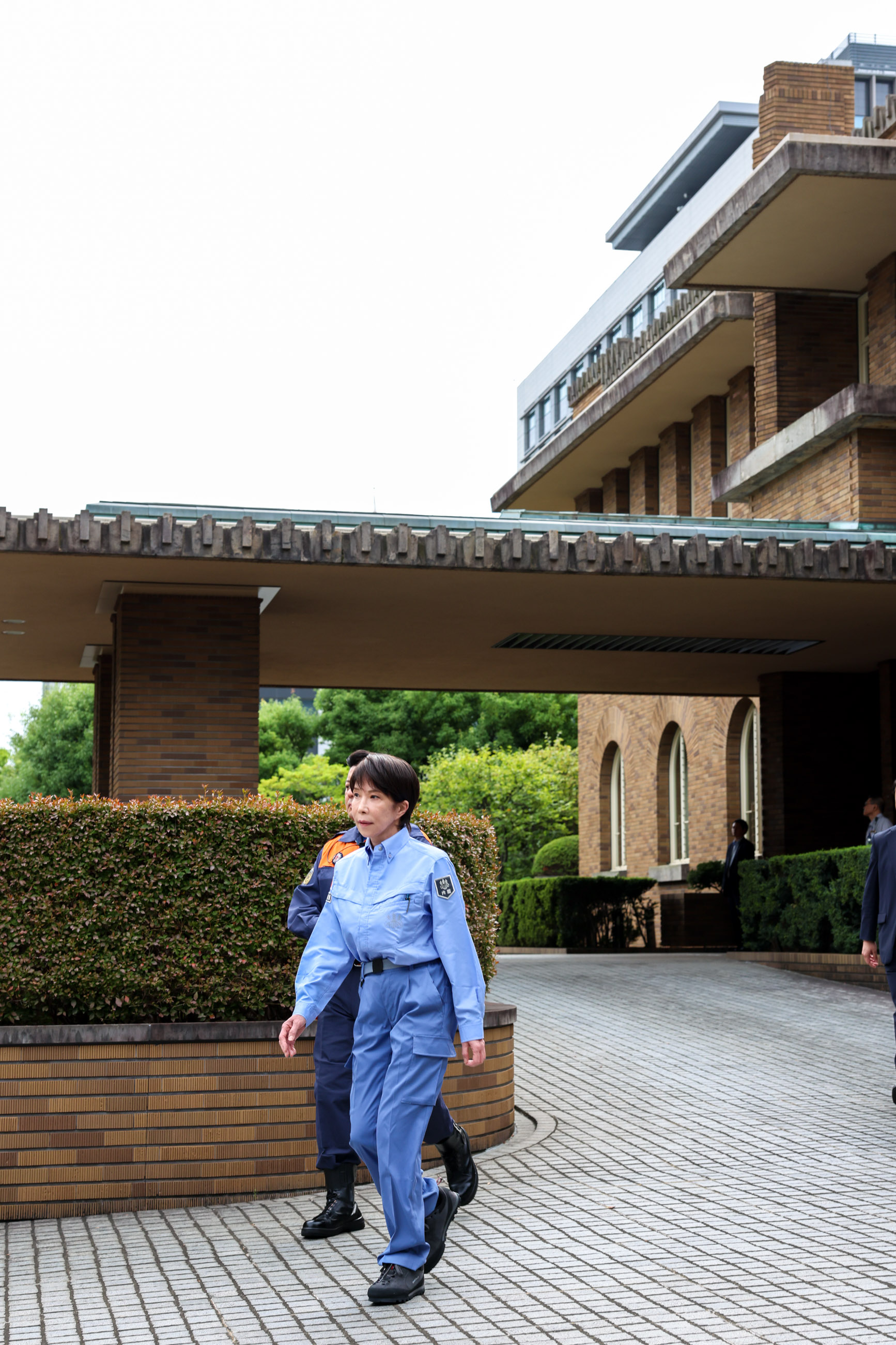 高市首相步行集合2