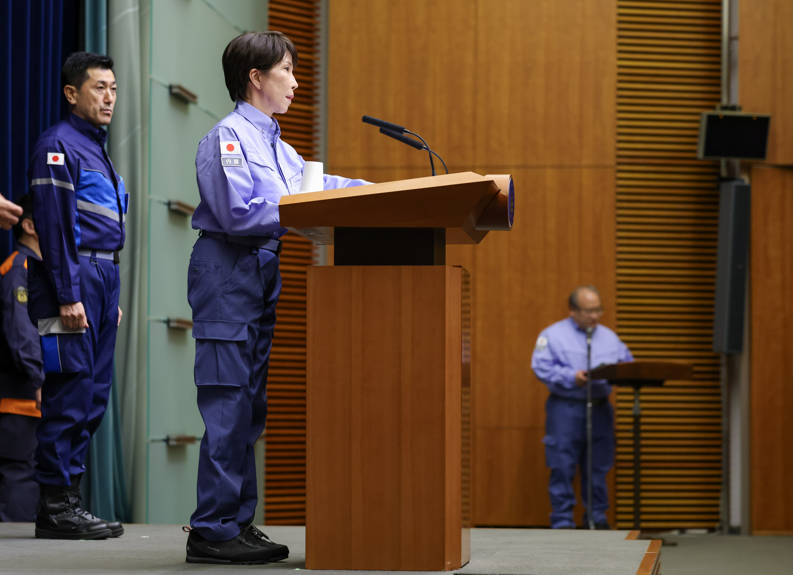 高市首相举行记者会1