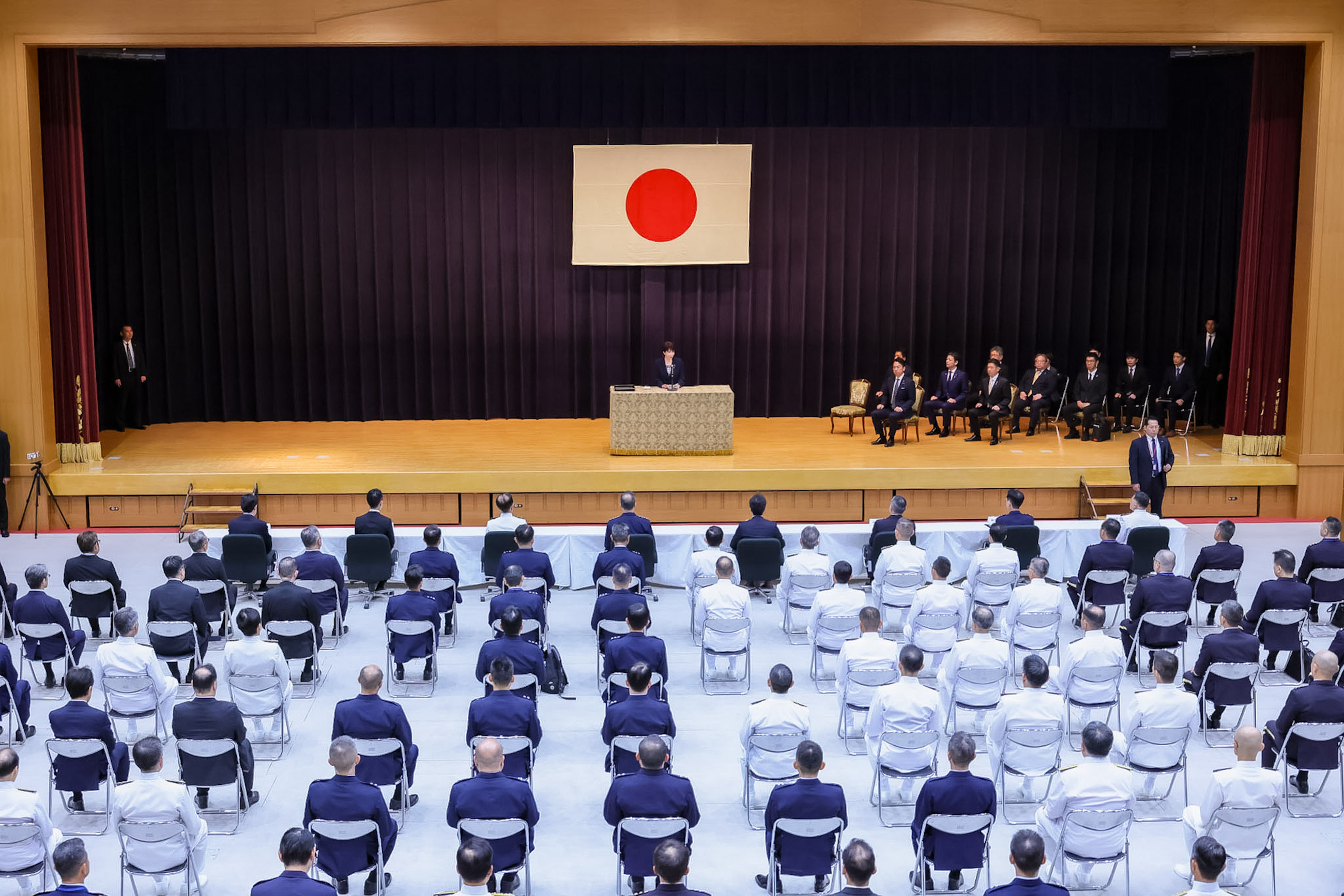 高市首相作训示3
