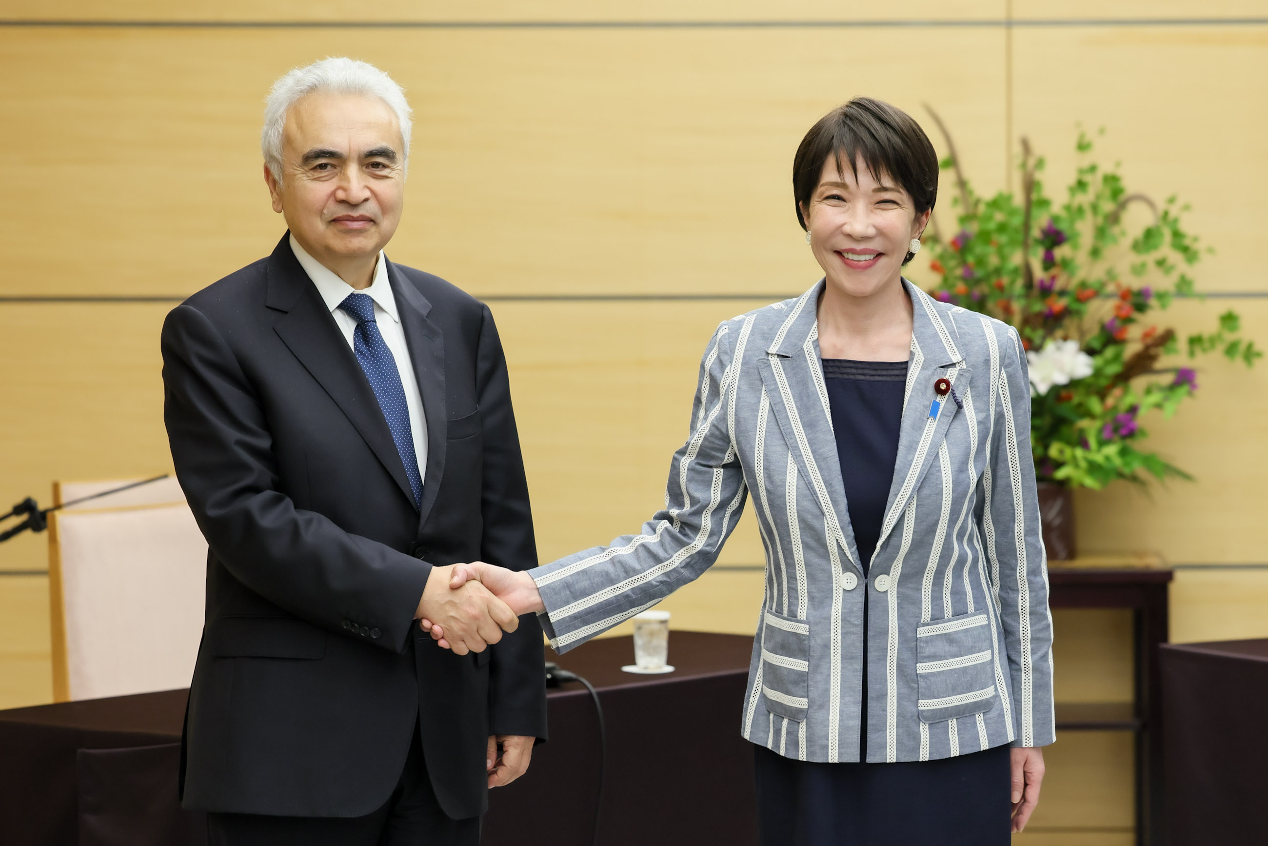 高市首相接受拜会1