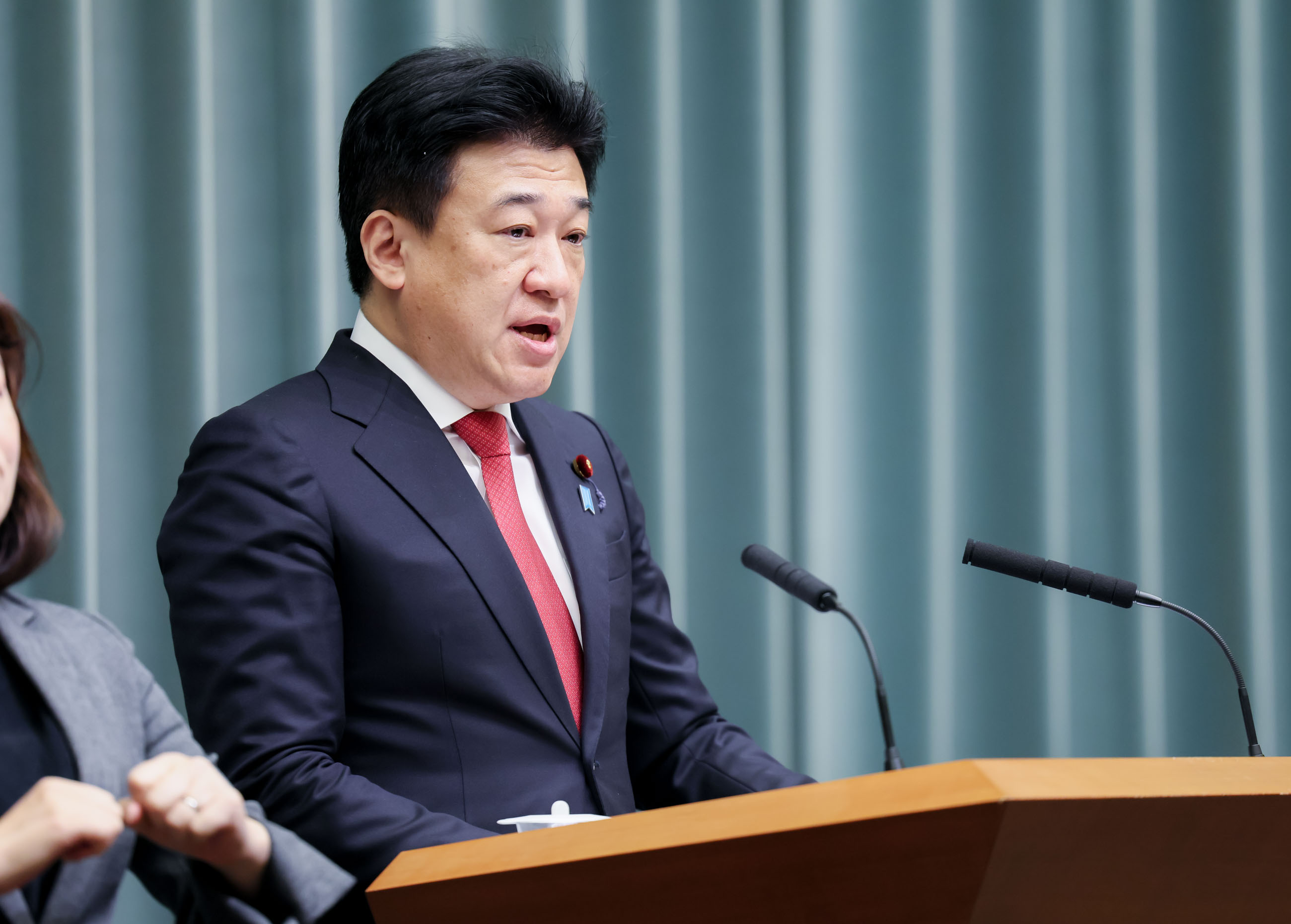 木原官房长官宣读阁僚等名单1