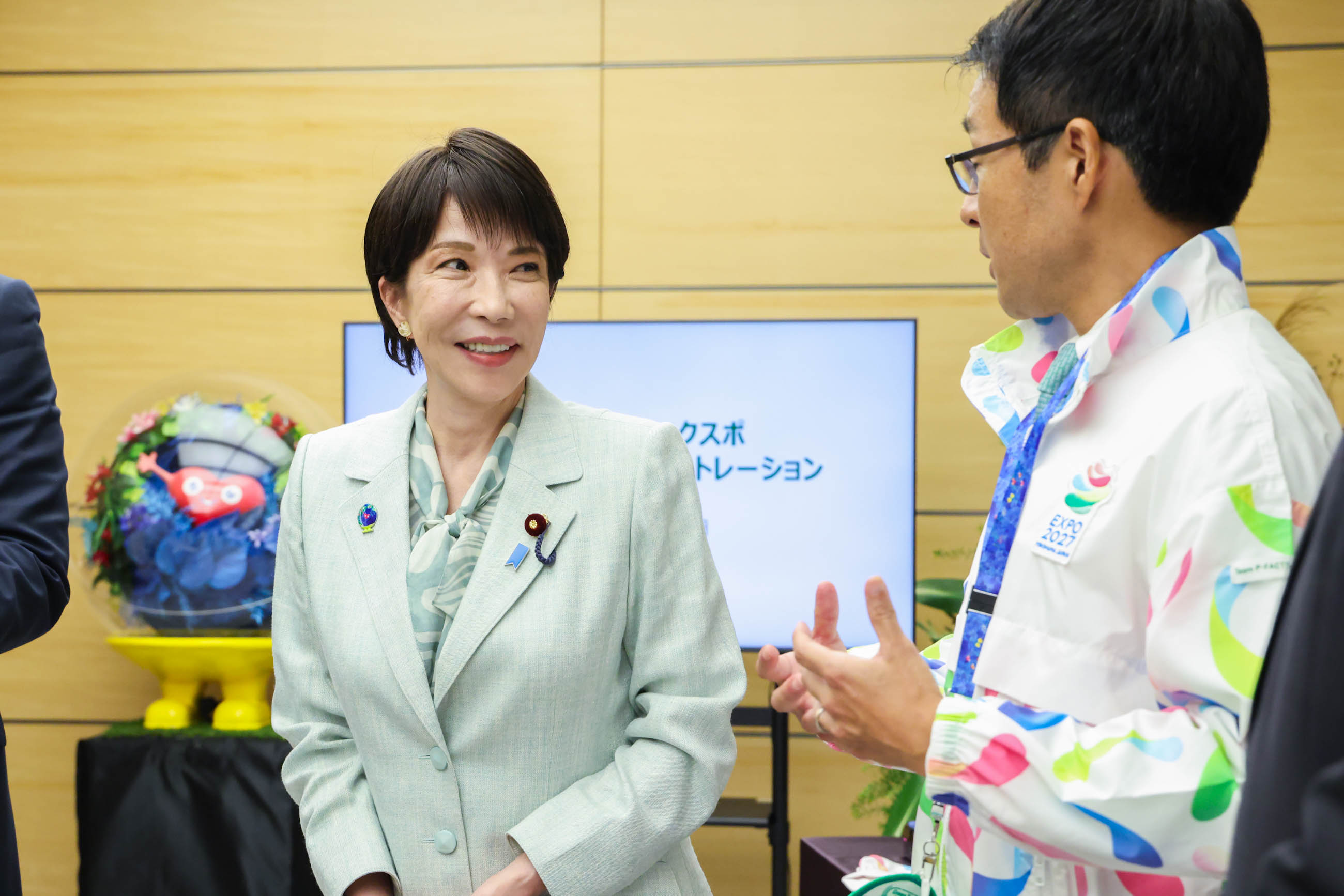 高市首相接受拜会12