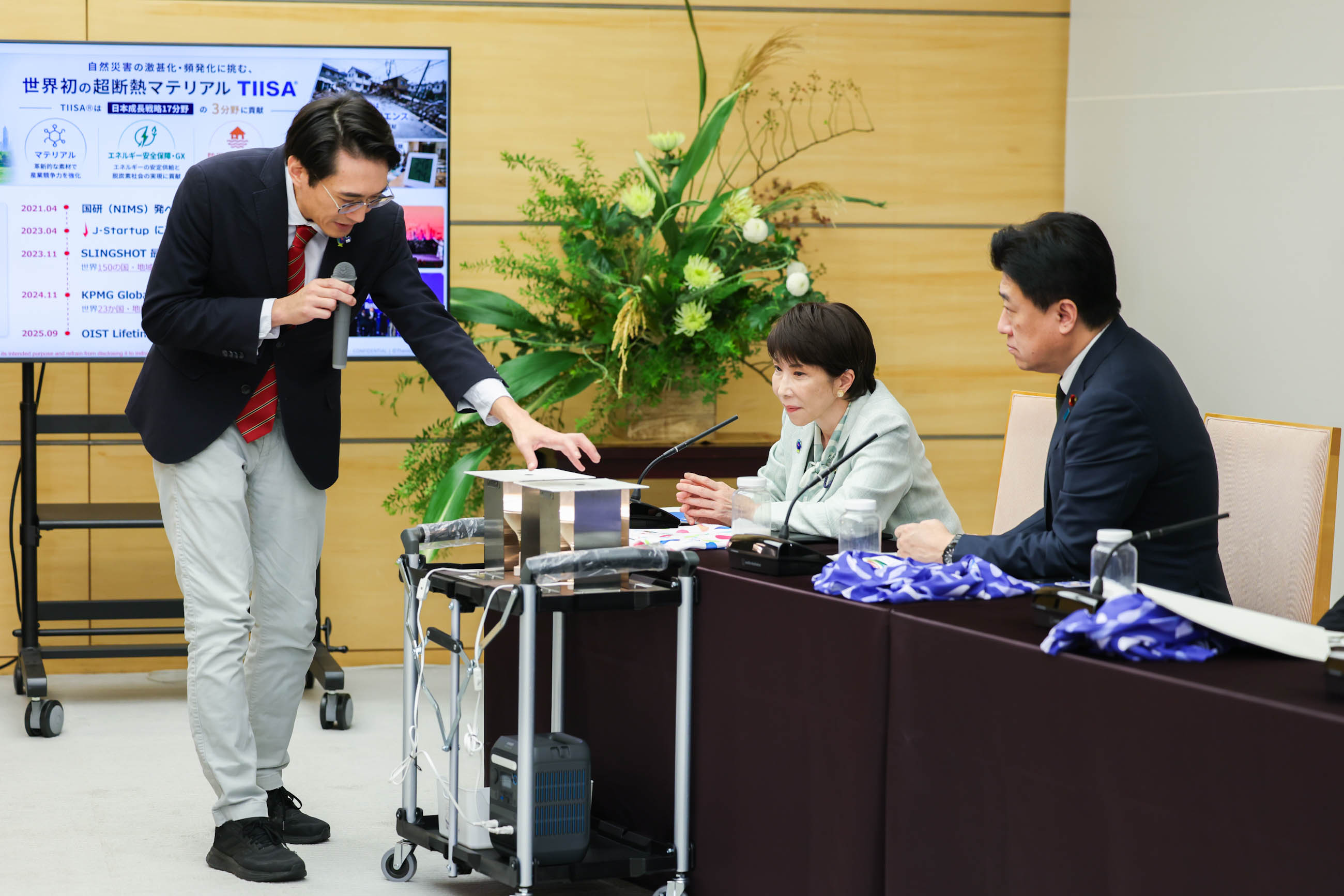 高市首相接受拜会7
