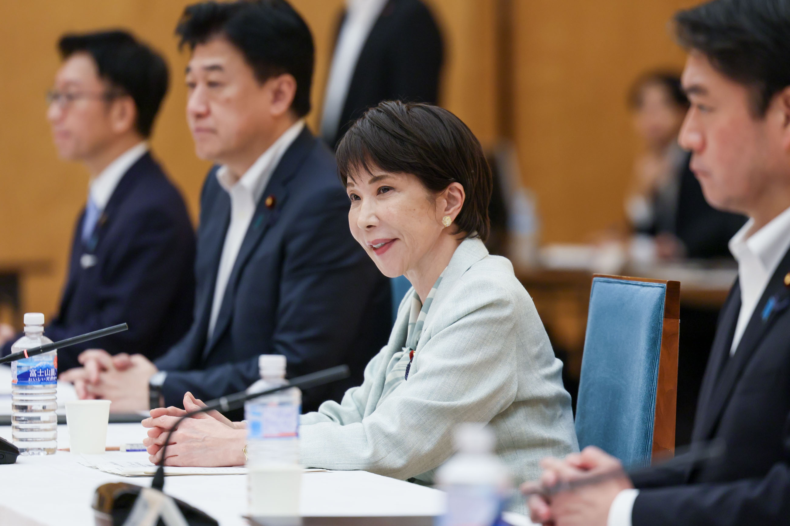 高市首相总结会议1
