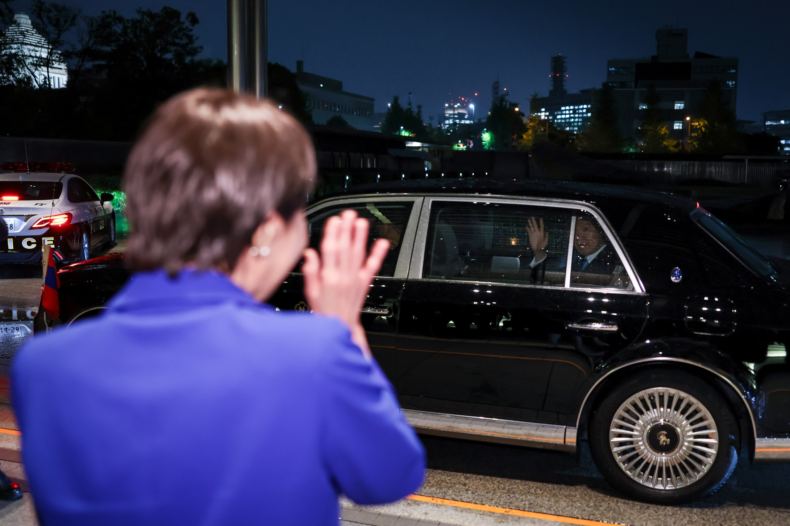 高市首相为乌其尔勒总理送行3