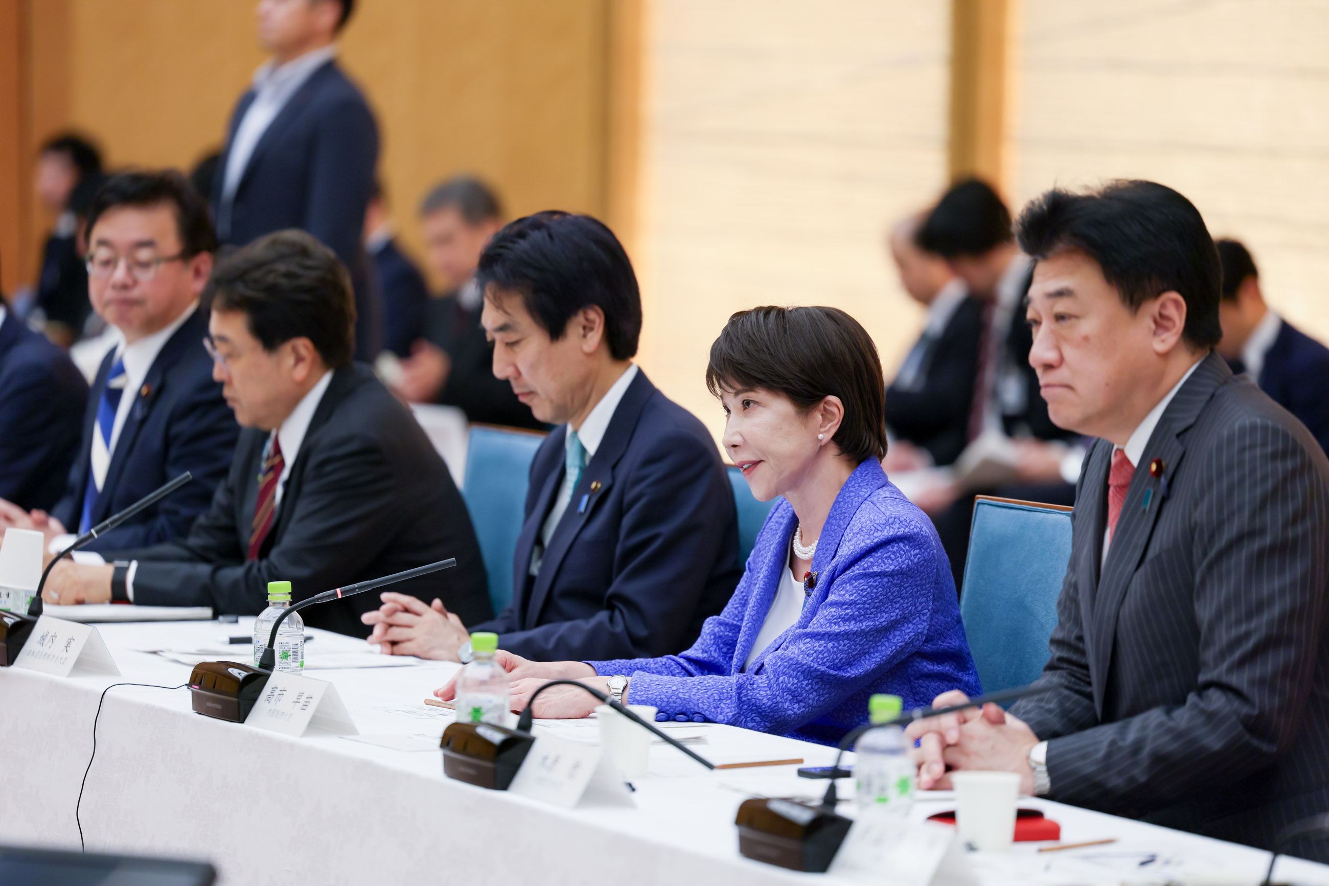 高市首相总结会议1