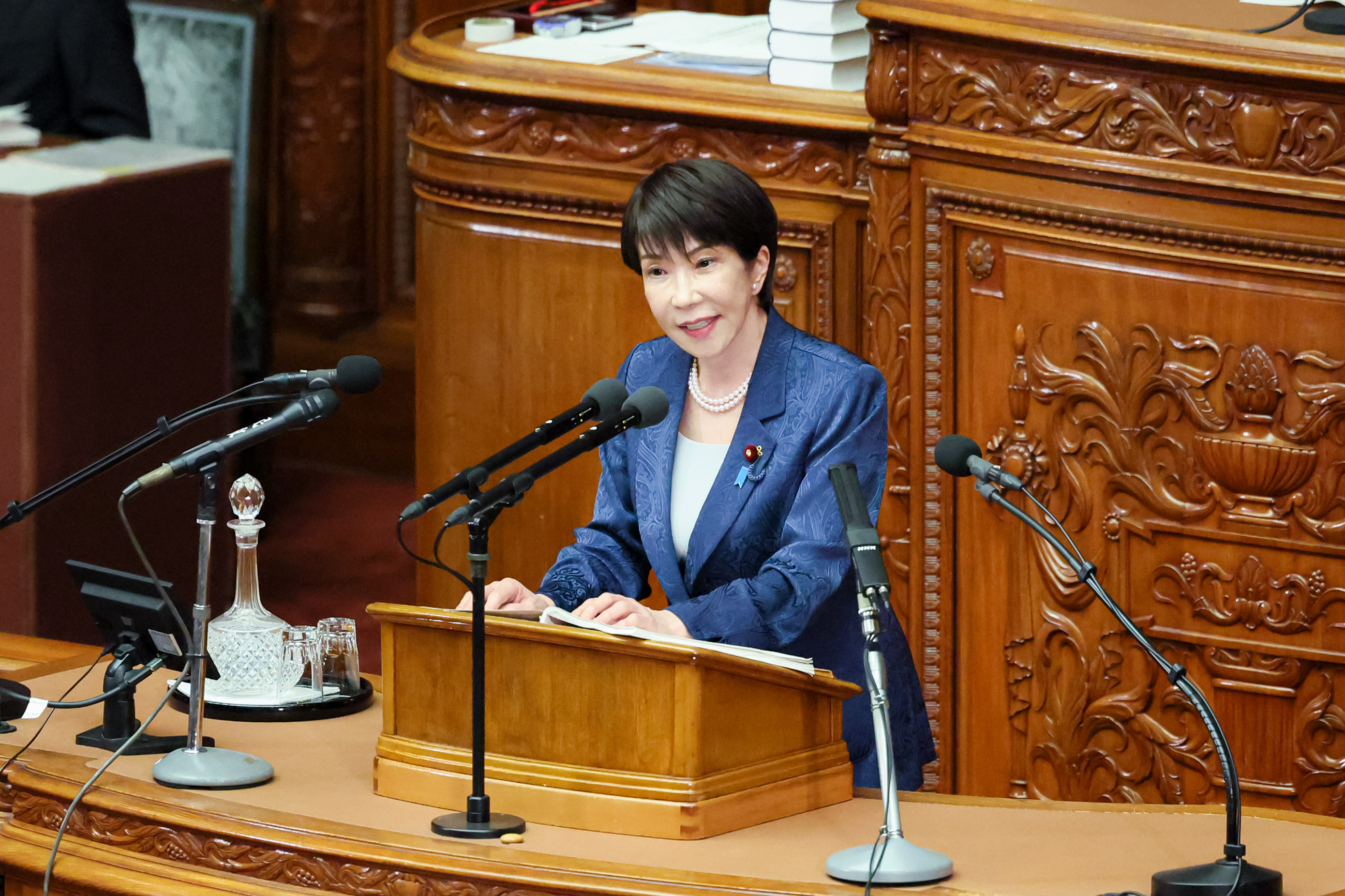 高市首相在众议院全体会议上发表施政方针演说1