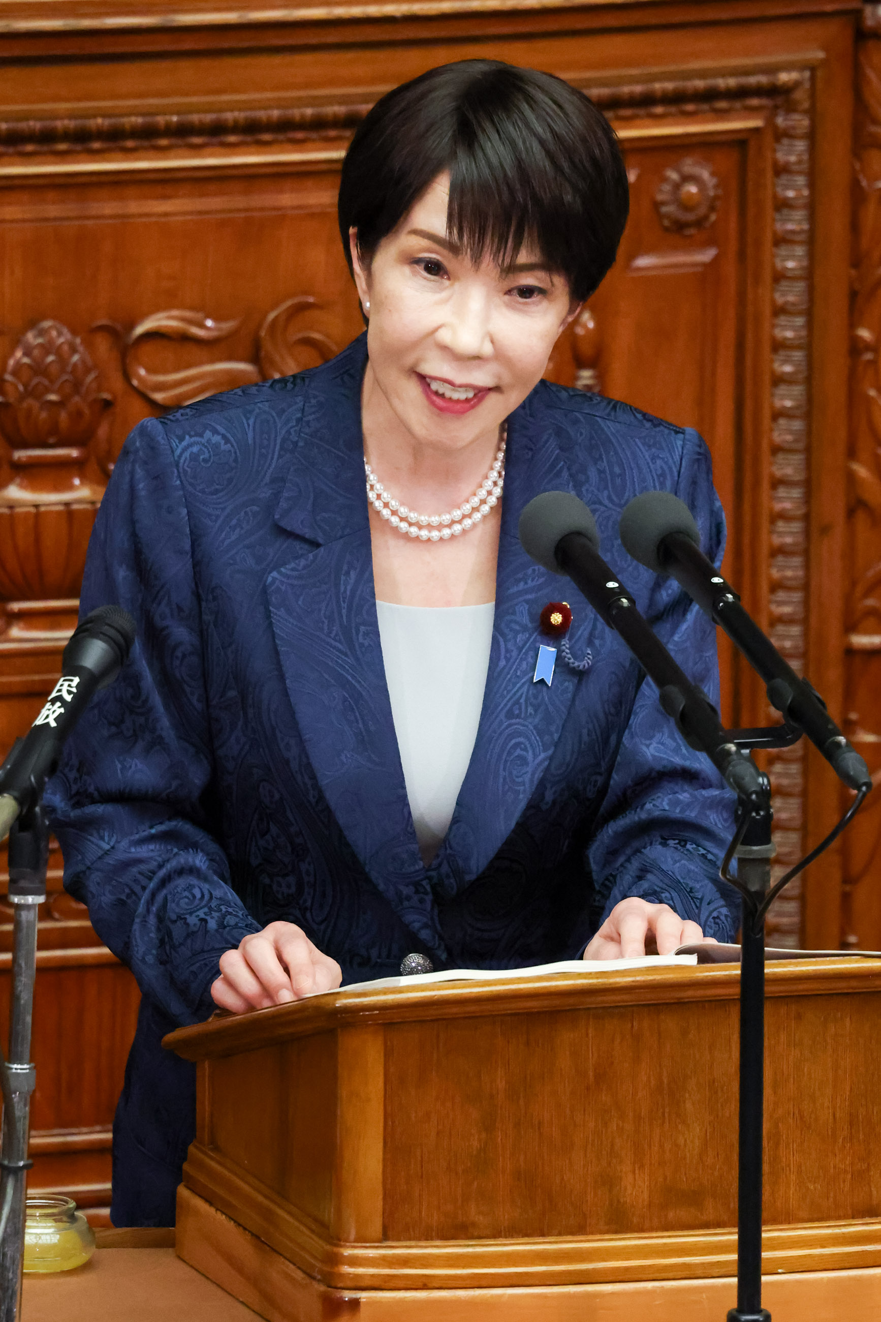 高市首相在众议院全体会议上发表施政方针演说2