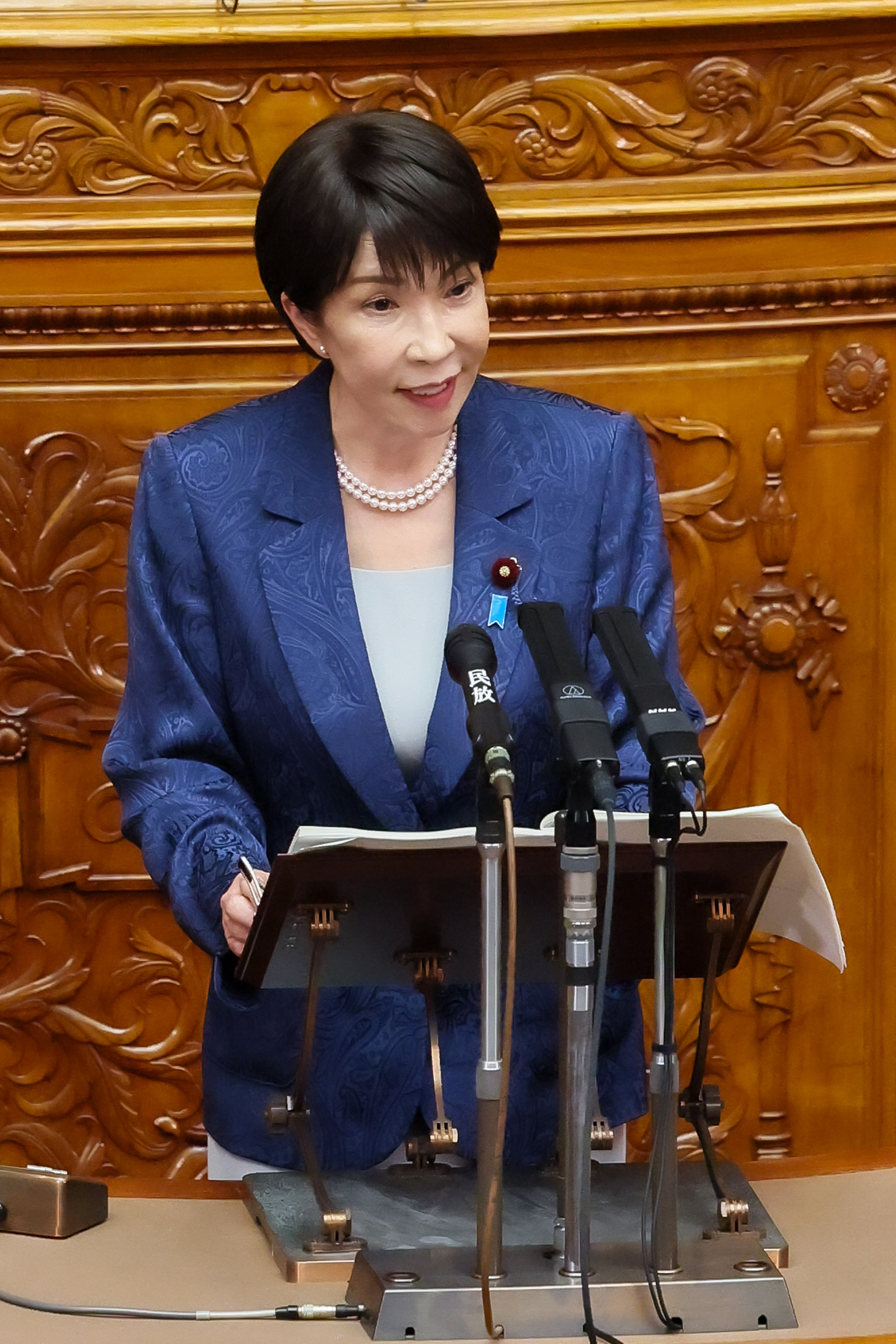 高市首相在参议院全体会议上发表施政方针演说3