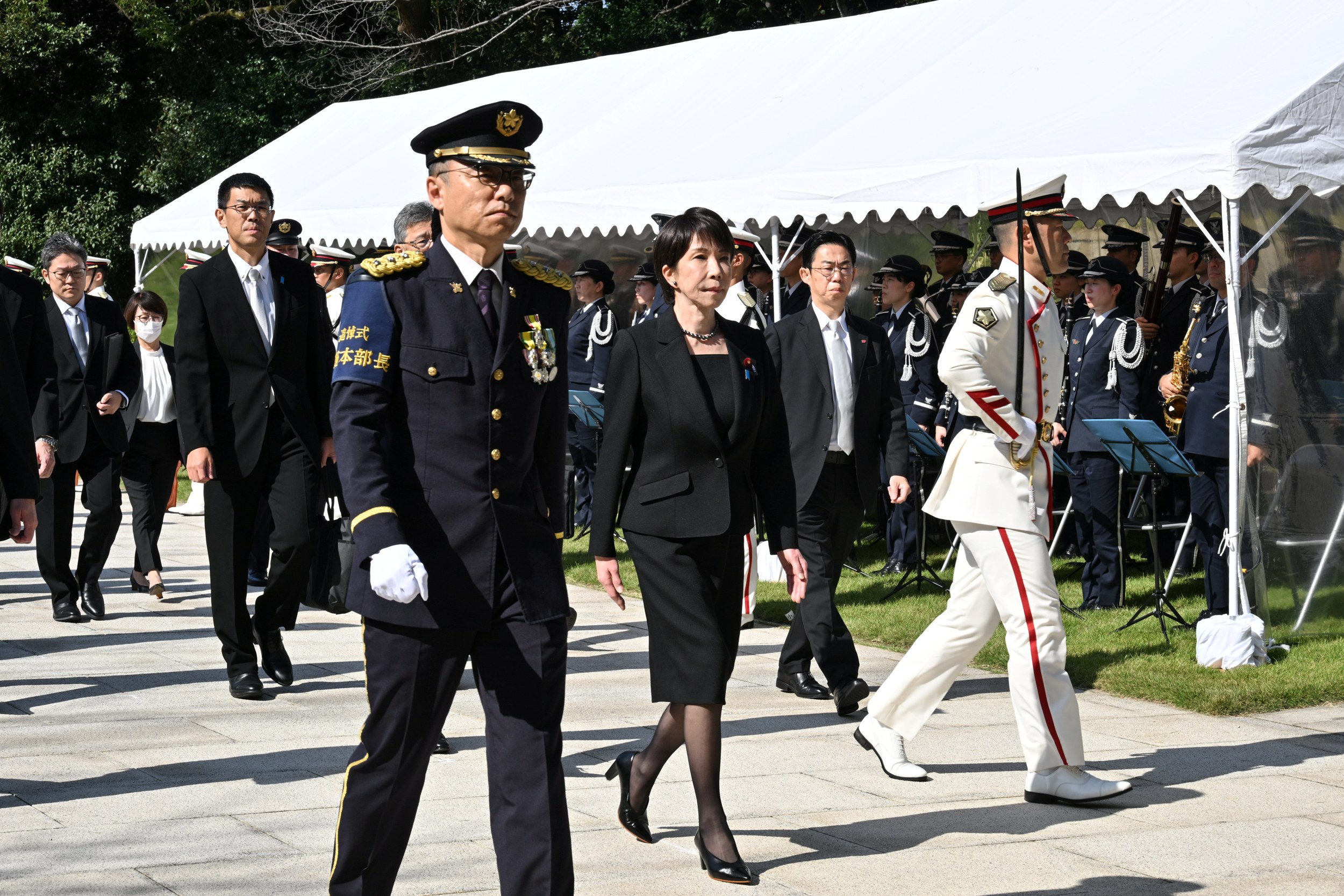高市首相出席2026年自卫队殉职队员追悼仪式（防卫省供图）1