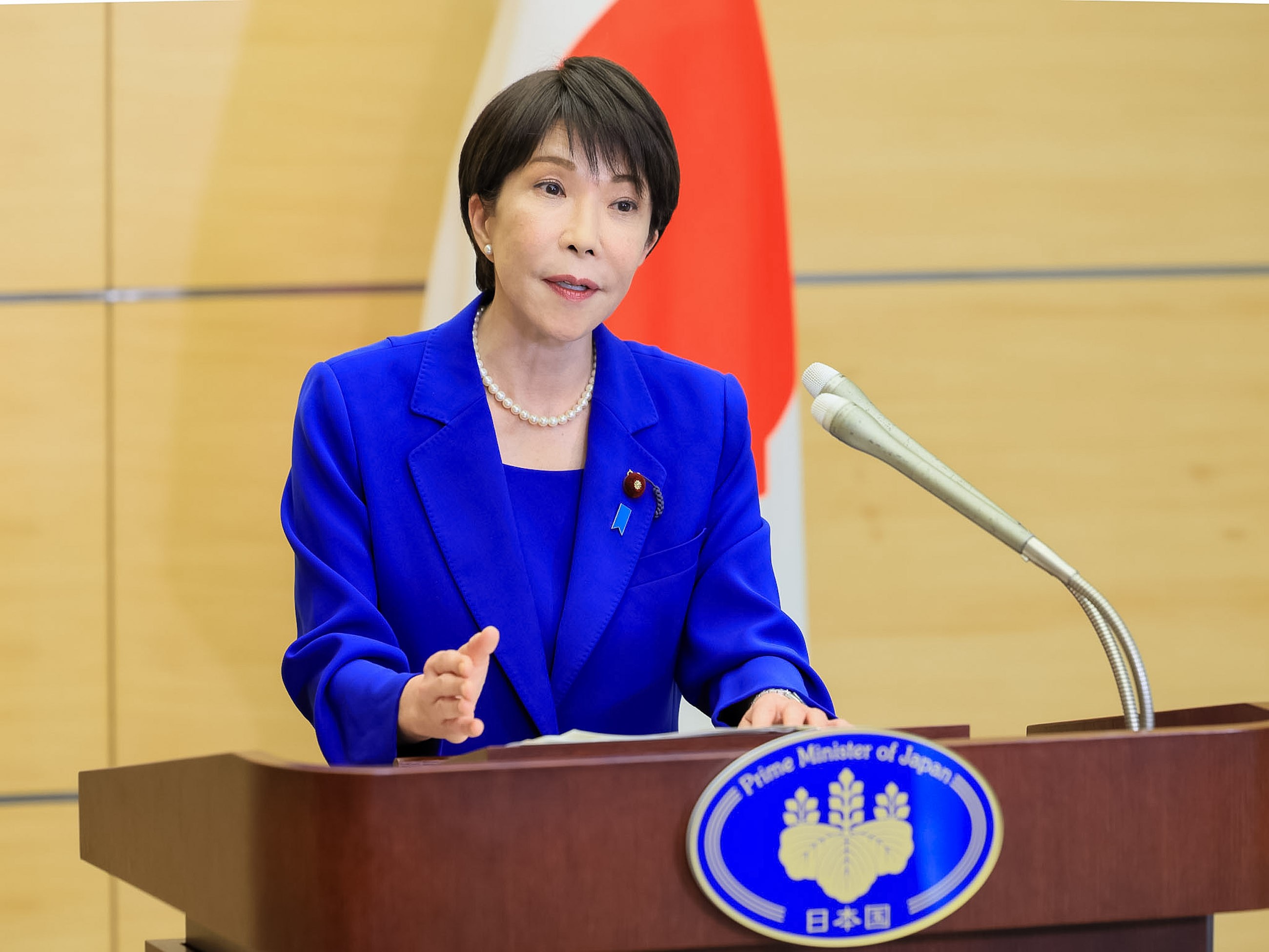 高市首相举行记者会1