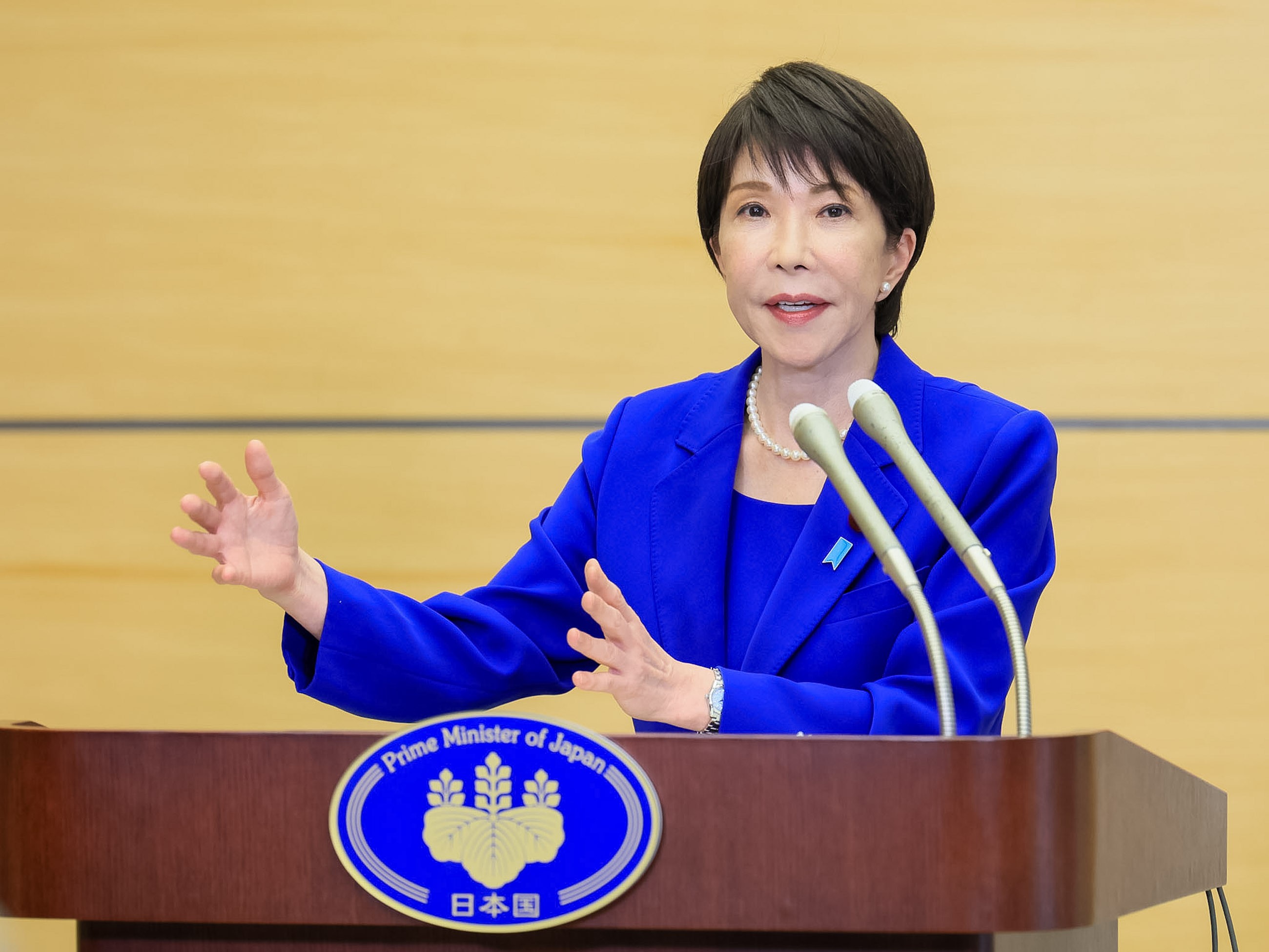 高市首相举行记者会2