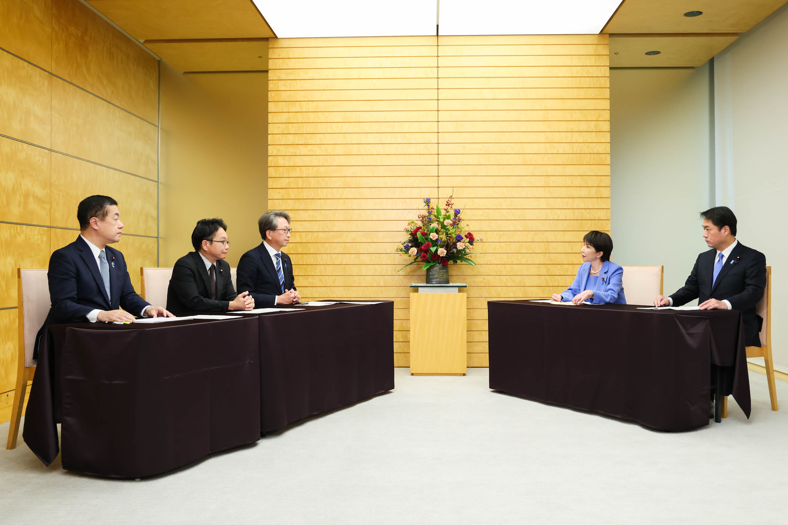 高市首相听取建议4