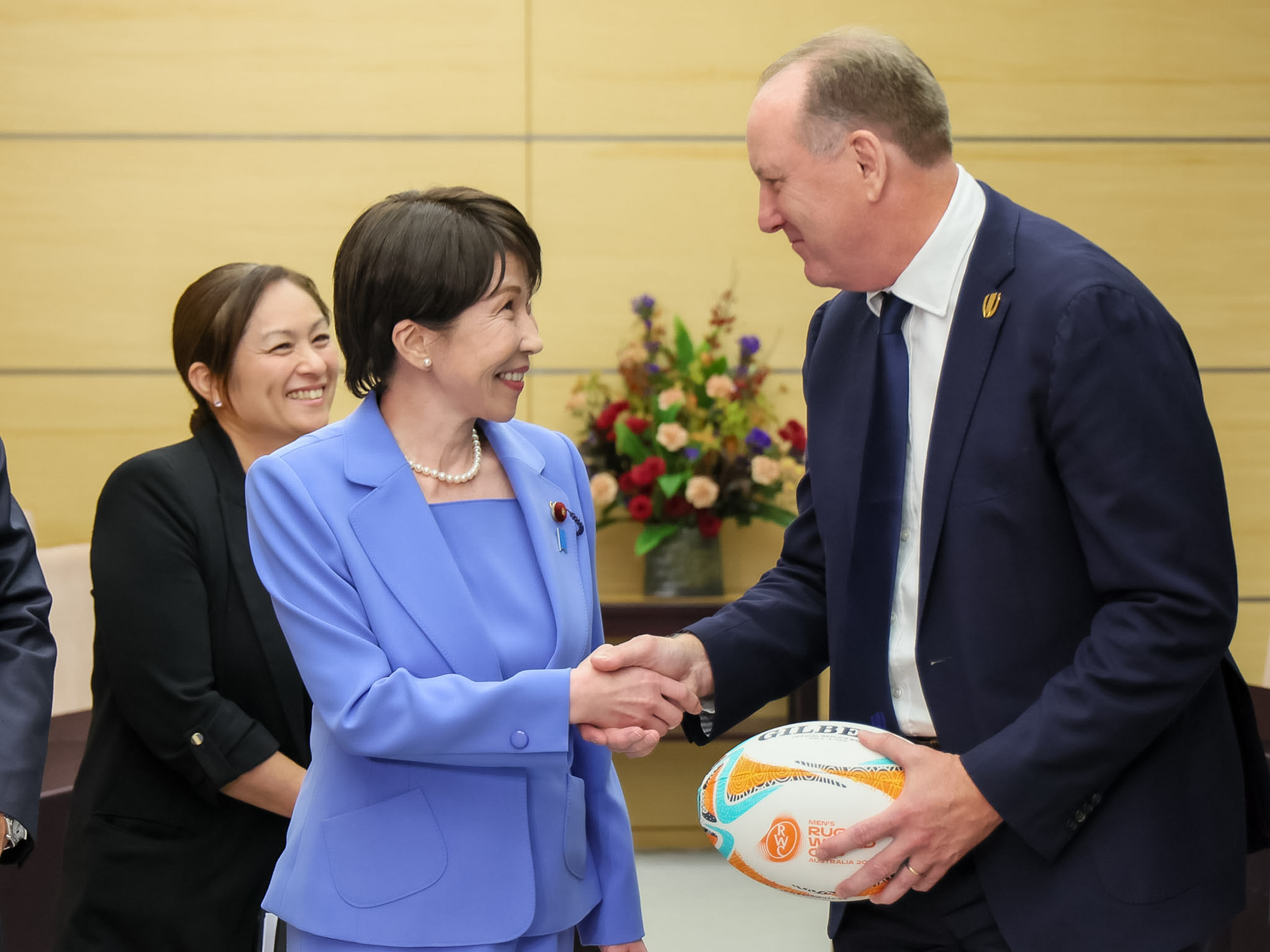 高市首相接受拜会3