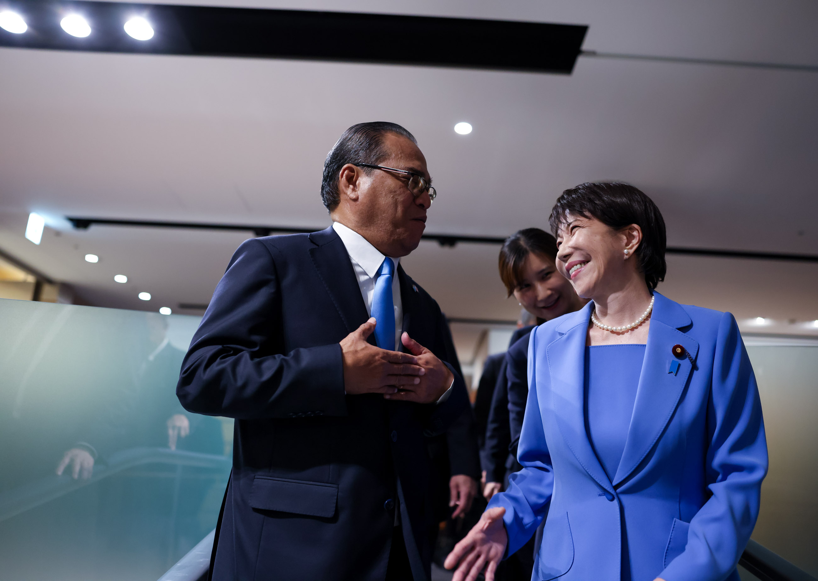 高市首相为西米纳总统送行1