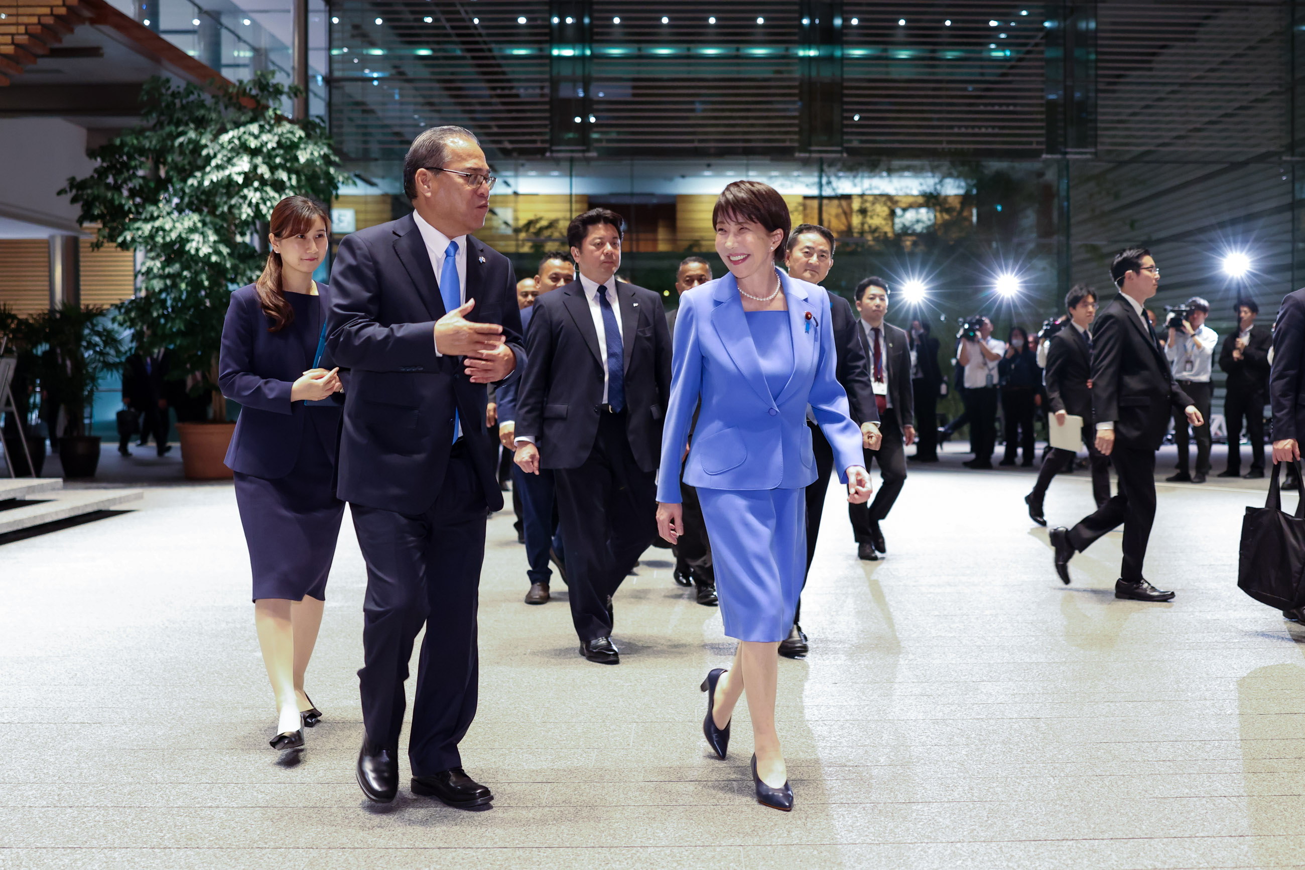 高市首相为西米纳总统送行2