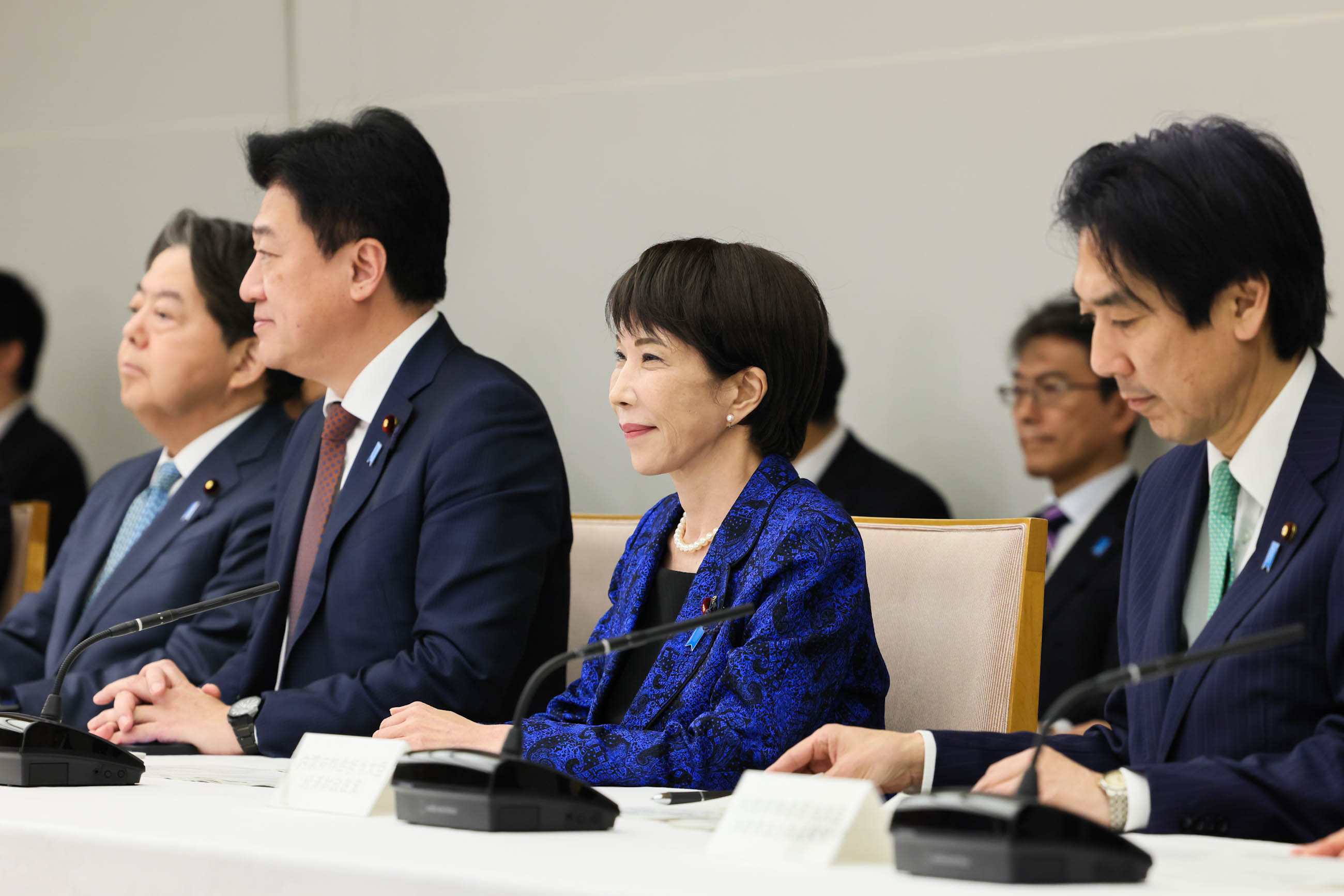 出席月例经济报告等相关阁僚会议